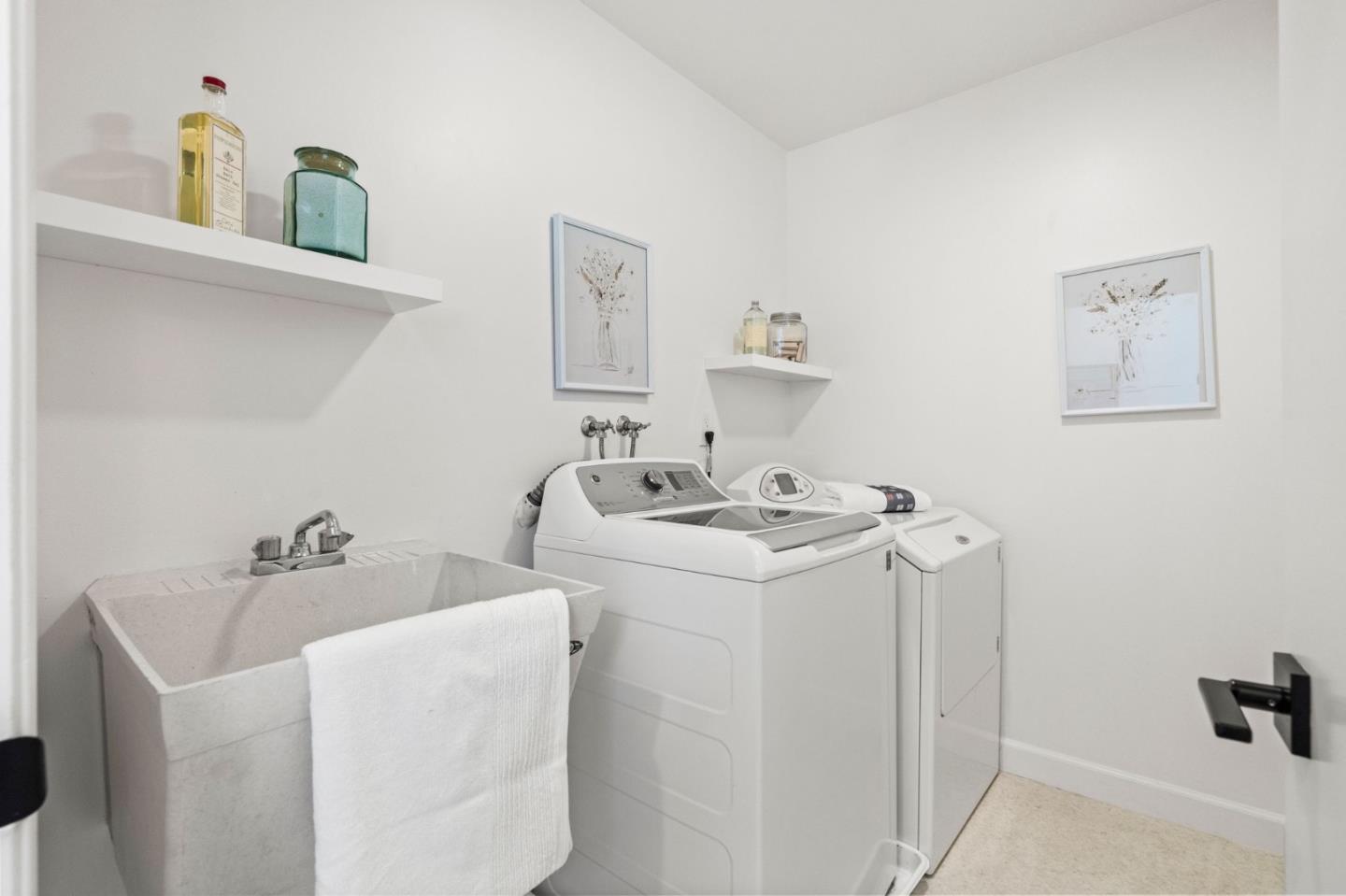 Detail Gallery Image 28 of 51 For 1172 Shoreline Dr, San Mateo,  CA 94404 - 3 Beds | 2/1 Baths