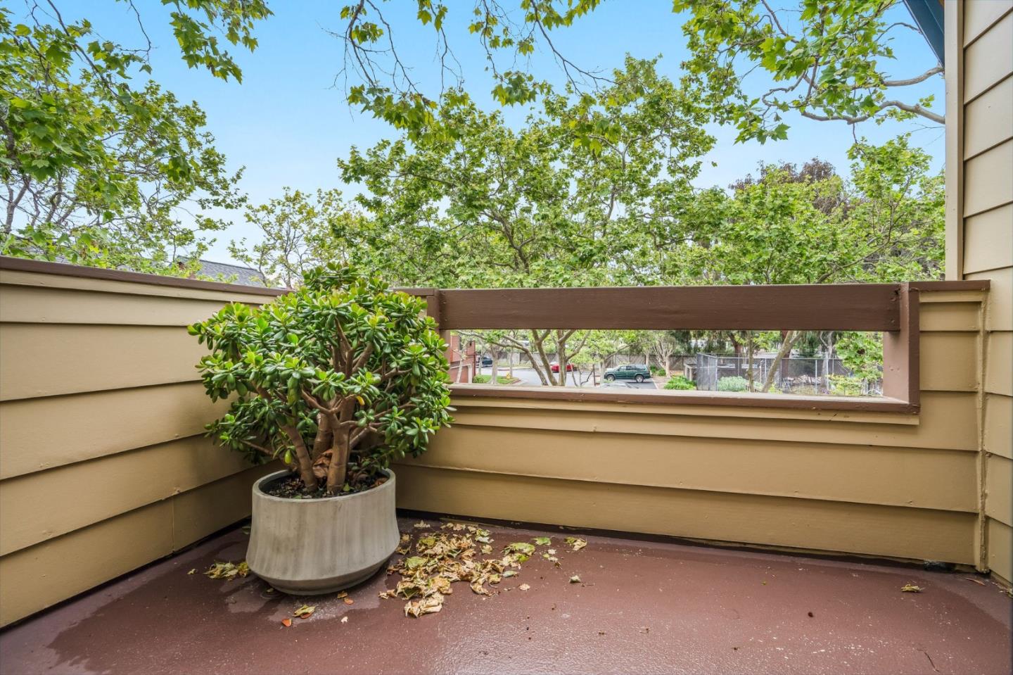 Detail Gallery Image 29 of 51 For 1172 Shoreline Dr, San Mateo,  CA 94404 - 3 Beds | 2/1 Baths