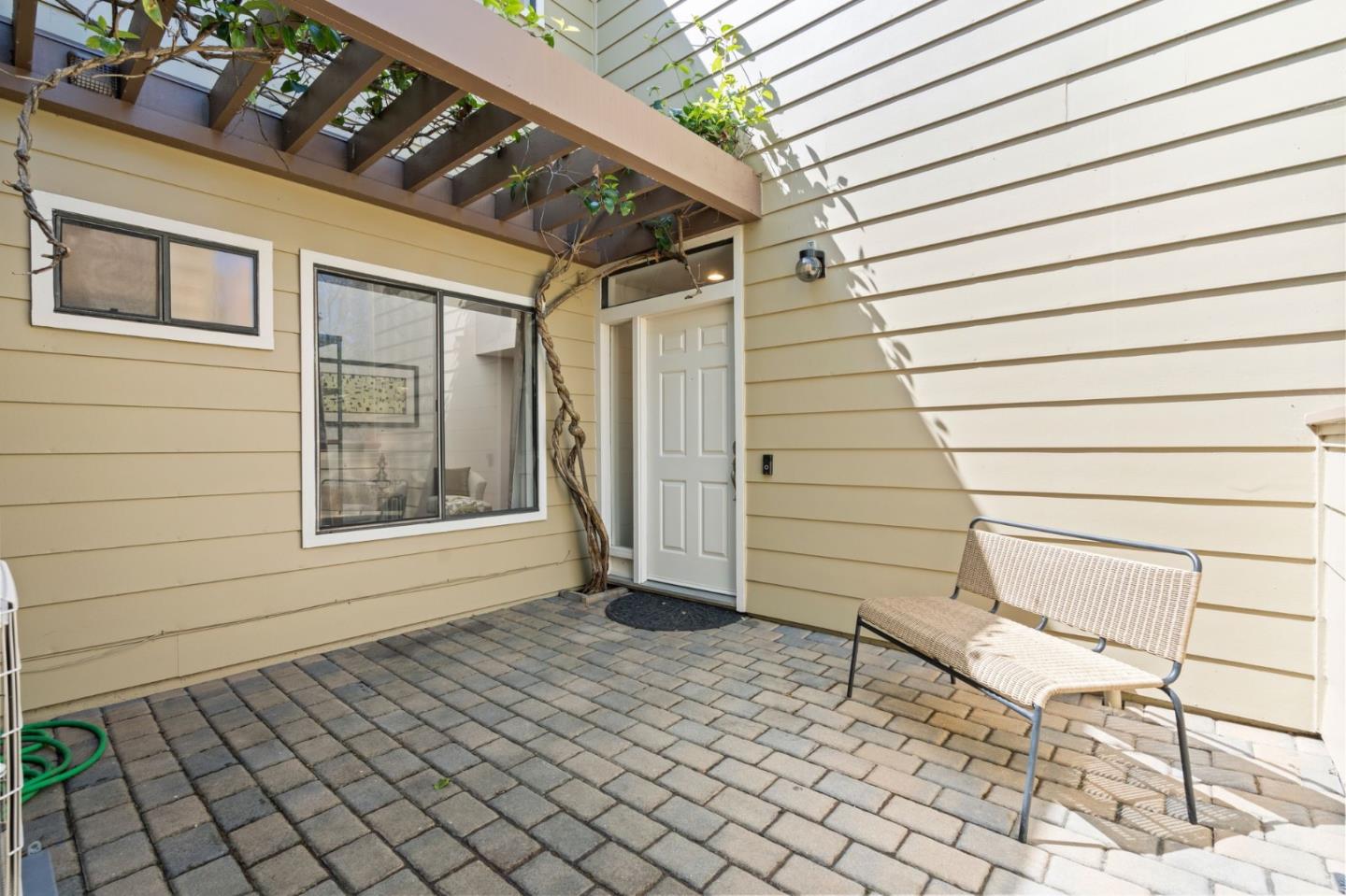 Detail Gallery Image 31 of 51 For 1172 Shoreline Dr, San Mateo,  CA 94404 - 3 Beds | 2/1 Baths