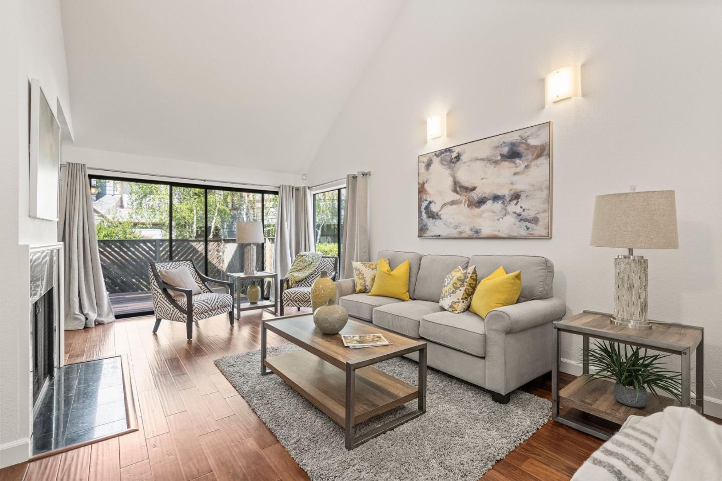 Detail Gallery Image 4 of 51 For 1172 Shoreline Dr, San Mateo,  CA 94404 - 3 Beds | 2/1 Baths