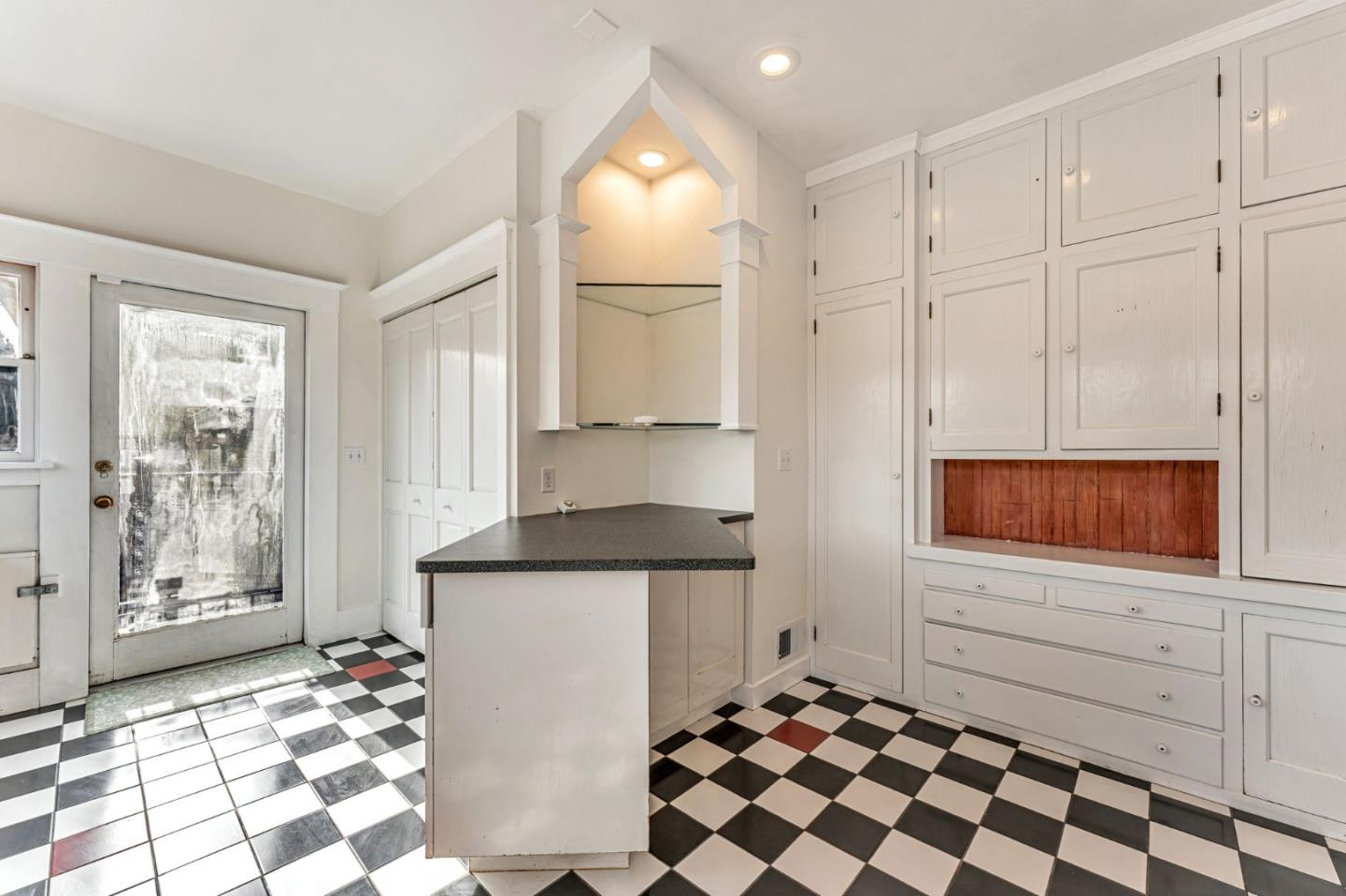 Detail Gallery Image 21 of 42 For 5150 Coronado Ave, Oakland,  CA 94618 - 2 Beds | 1 Baths