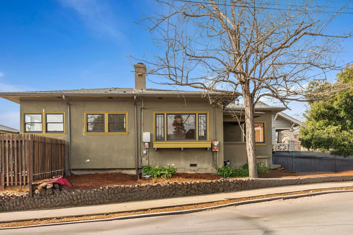 Detail Gallery Image 33 of 42 For 5150 Coronado Ave, Oakland,  CA 94618 - 2 Beds | 1 Baths