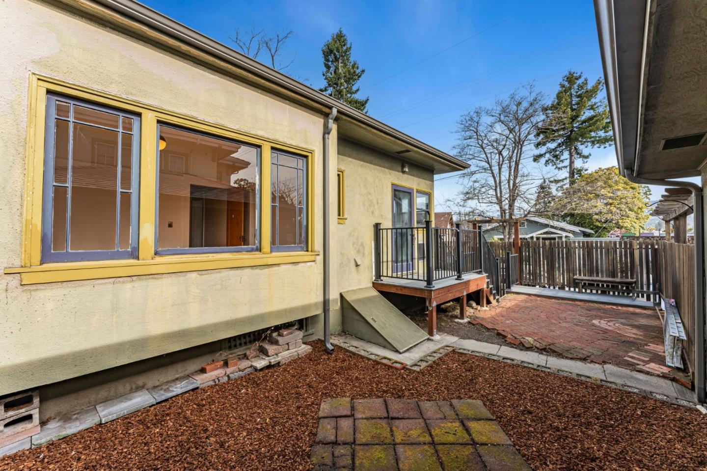 Detail Gallery Image 34 of 42 For 5150 Coronado Ave, Oakland,  CA 94618 - 2 Beds | 1 Baths