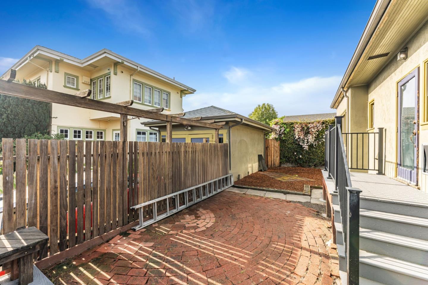 Detail Gallery Image 38 of 42 For 5150 Coronado Ave, Oakland,  CA 94618 - 2 Beds | 1 Baths