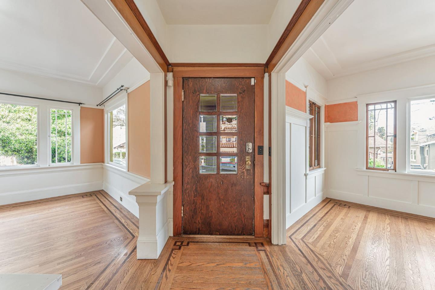 Detail Gallery Image 7 of 42 For 5150 Coronado Ave, Oakland,  CA 94618 - 2 Beds | 1 Baths