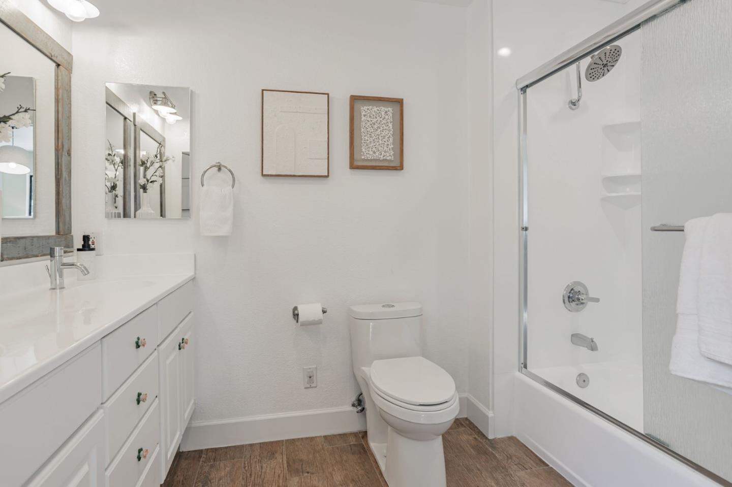 Detail Gallery Image 27 of 53 For 181 Ada Ave #26,  Mountain View,  CA 94043 - 2 Beds | 2/1 Baths