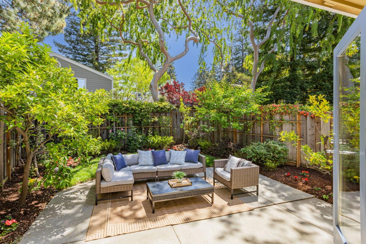 Detail Gallery Image 37 of 53 For 181 Ada Ave #26,  Mountain View,  CA 94043 - 2 Beds | 2/1 Baths