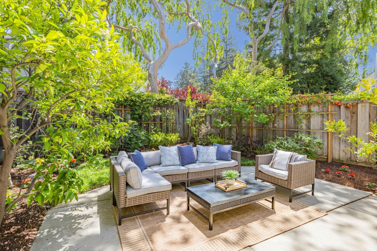 Detail Gallery Image 45 of 53 For 181 Ada Ave #26,  Mountain View,  CA 94043 - 2 Beds | 2/1 Baths