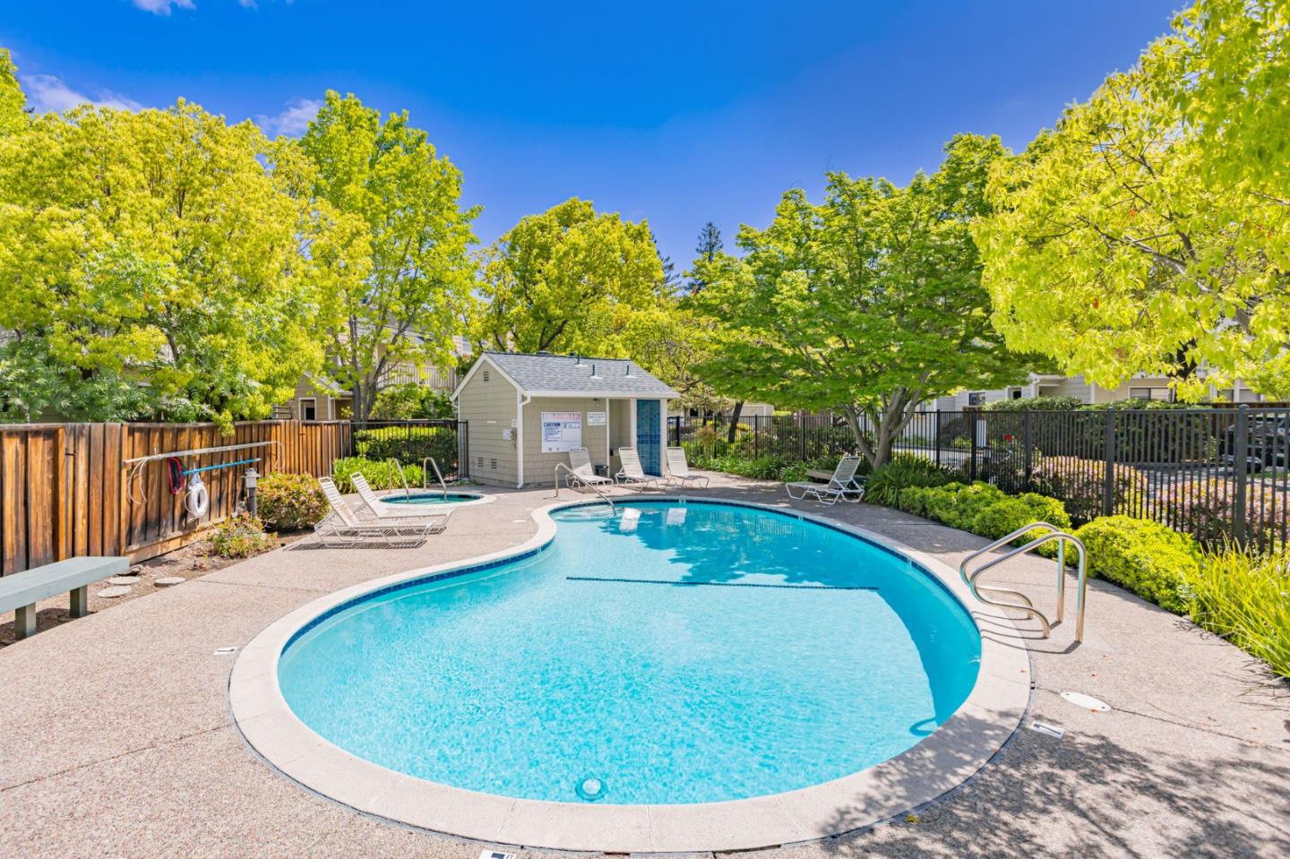 Detail Gallery Image 46 of 53 For 181 Ada Ave #26,  Mountain View,  CA 94043 - 2 Beds | 2/1 Baths