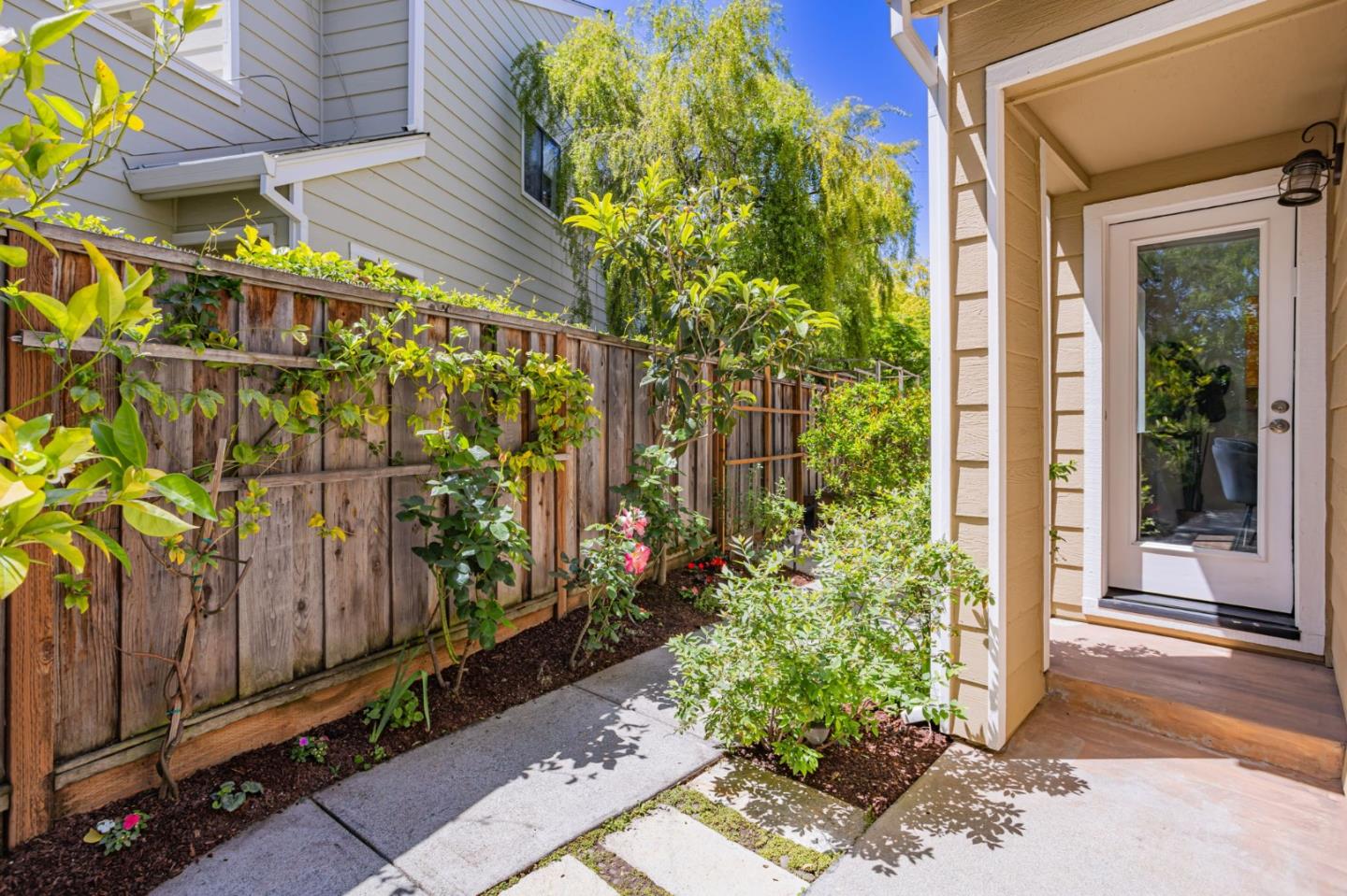 Detail Gallery Image 48 of 53 For 181 Ada Ave #26,  Mountain View,  CA 94043 - 2 Beds | 2/1 Baths