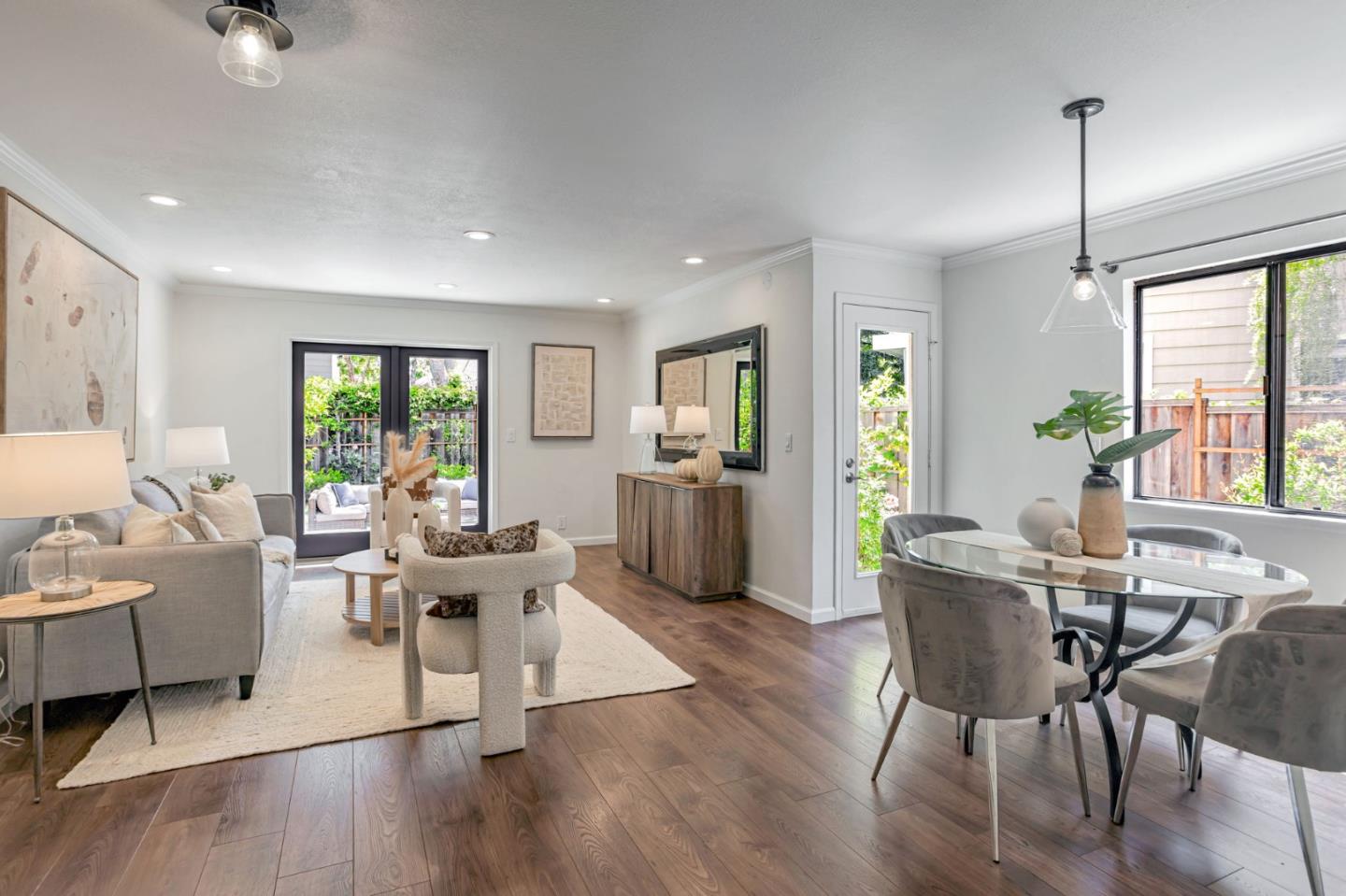 Detail Gallery Image 7 of 53 For 181 Ada Ave #26,  Mountain View,  CA 94043 - 2 Beds | 2/1 Baths
