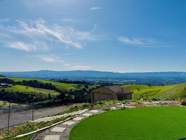 Detail Gallery Image 7 of 51 For 13225 Clayton Rd, San Jose,  CA 95127 - 3 Beds | 2/1 Baths
