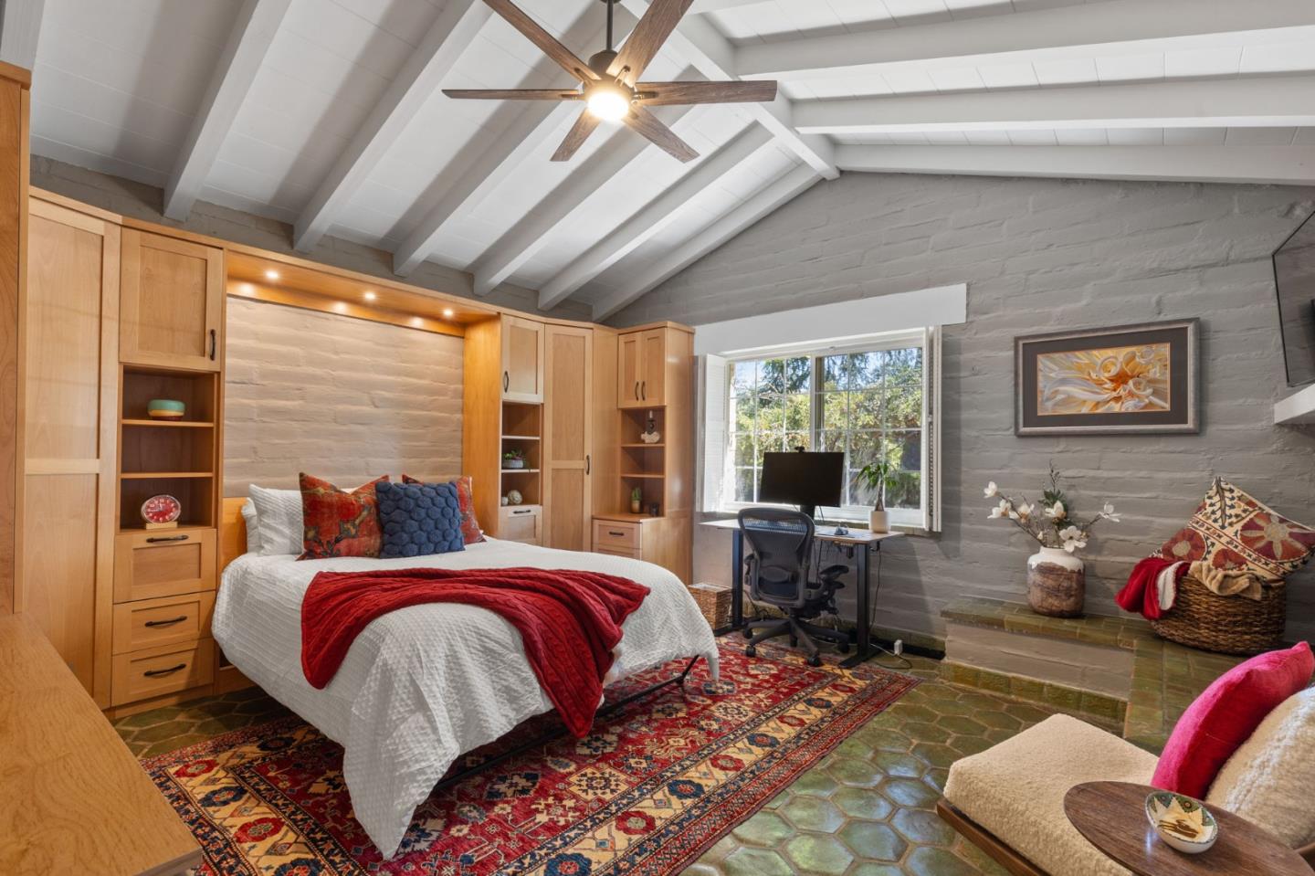 Detail Gallery Image 15 of 55 For 690 Torwood Ln, Los Altos,  CA 94022 - 3 Beds | 3 Baths