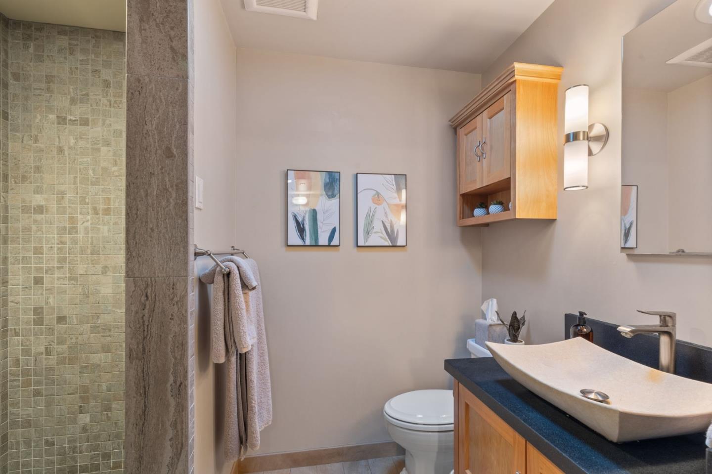 Detail Gallery Image 23 of 55 For 690 Torwood Ln, Los Altos,  CA 94022 - 3 Beds | 3 Baths