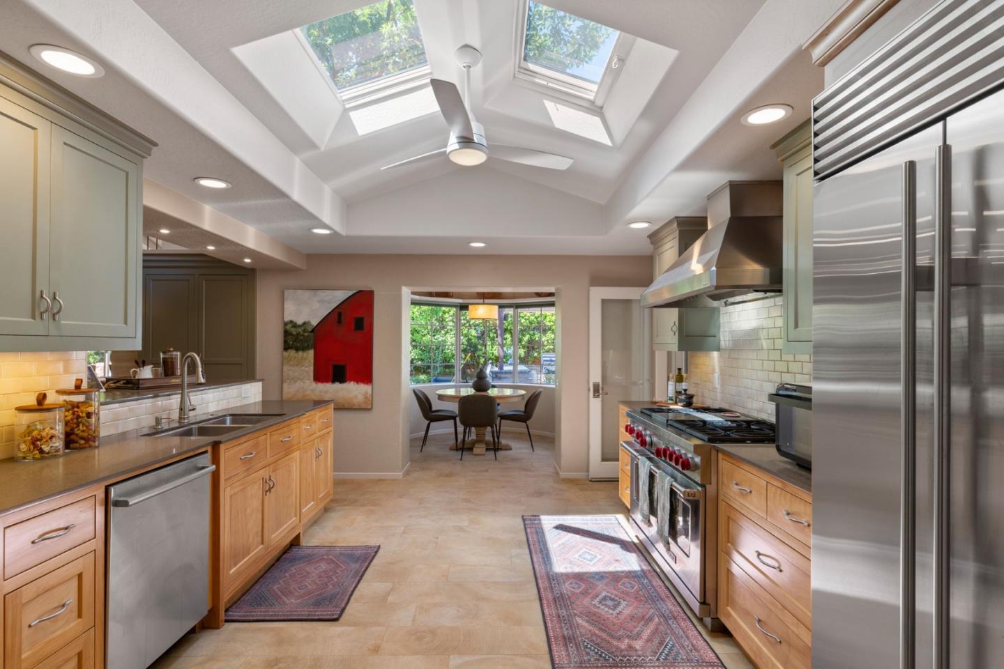 Detail Gallery Image 26 of 55 For 690 Torwood Ln, Los Altos,  CA 94022 - 3 Beds | 3 Baths