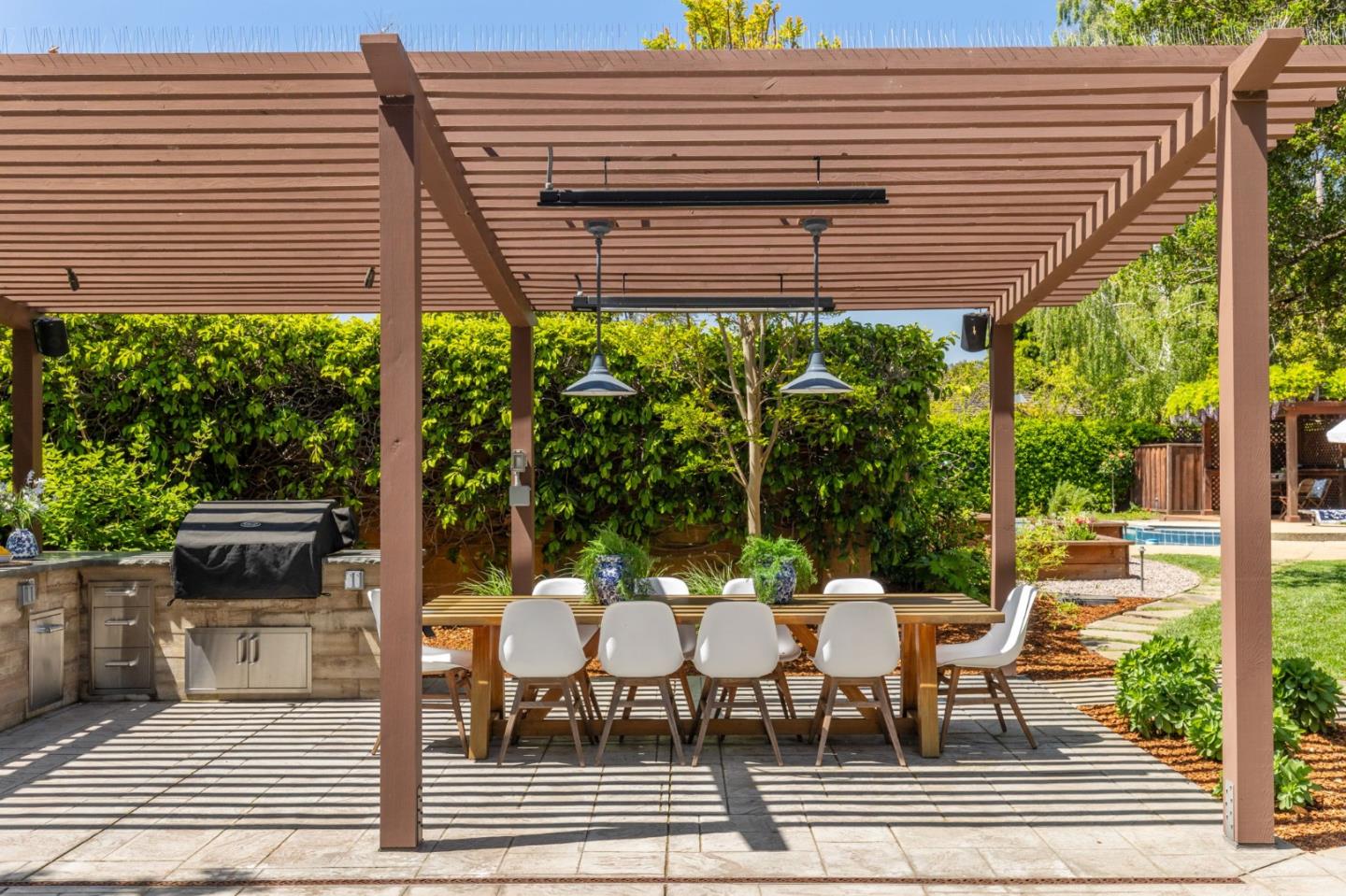 Detail Gallery Image 43 of 55 For 690 Torwood Ln, Los Altos,  CA 94022 - 3 Beds | 3 Baths