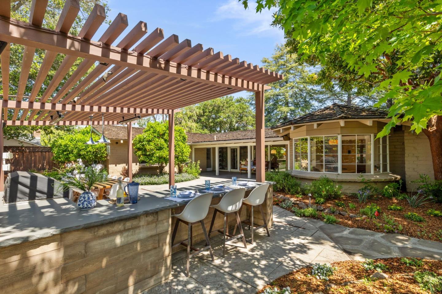 Detail Gallery Image 45 of 55 For 690 Torwood Ln, Los Altos,  CA 94022 - 3 Beds | 3 Baths
