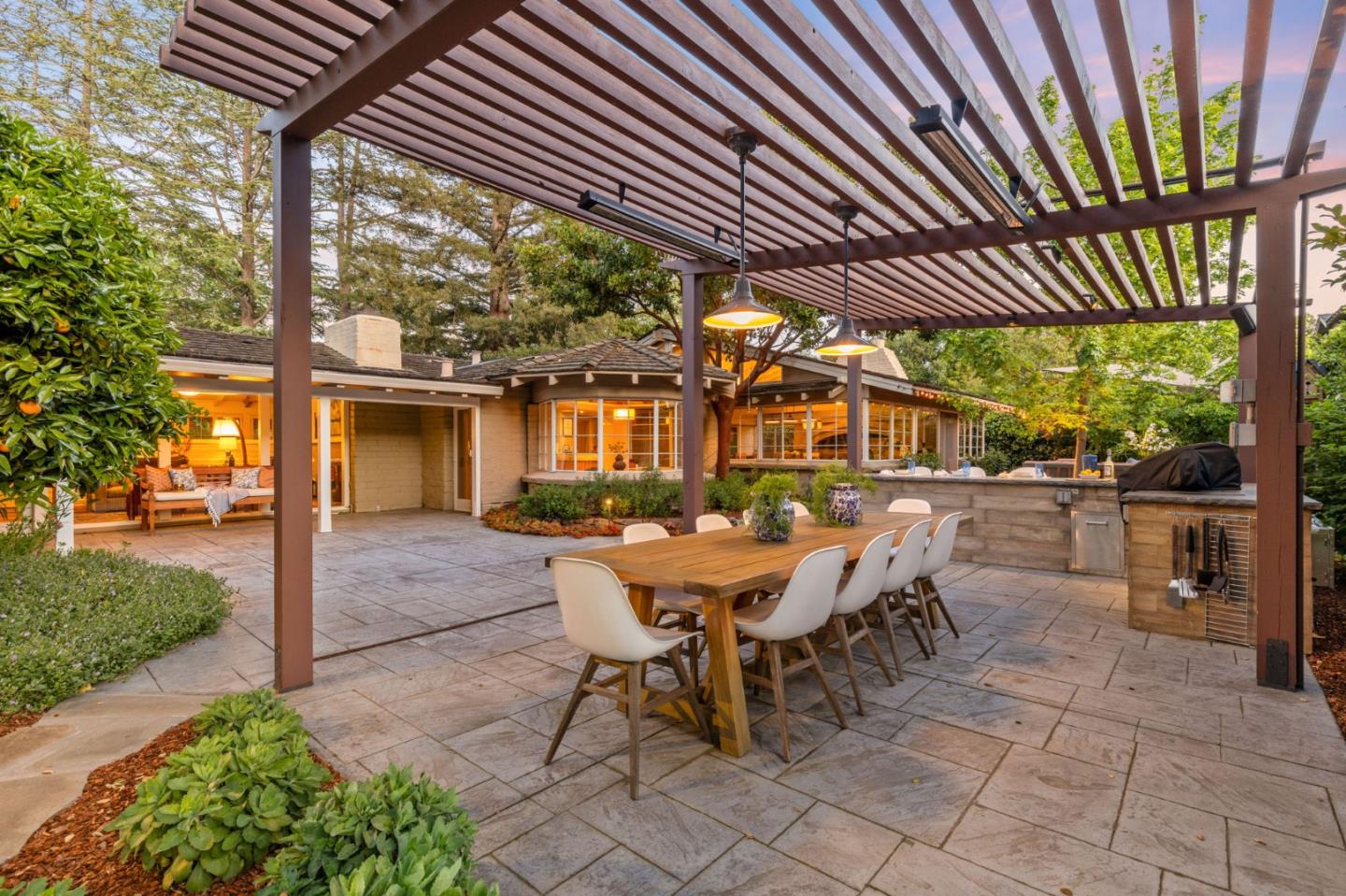 Detail Gallery Image 48 of 55 For 690 Torwood Ln, Los Altos,  CA 94022 - 3 Beds | 3 Baths