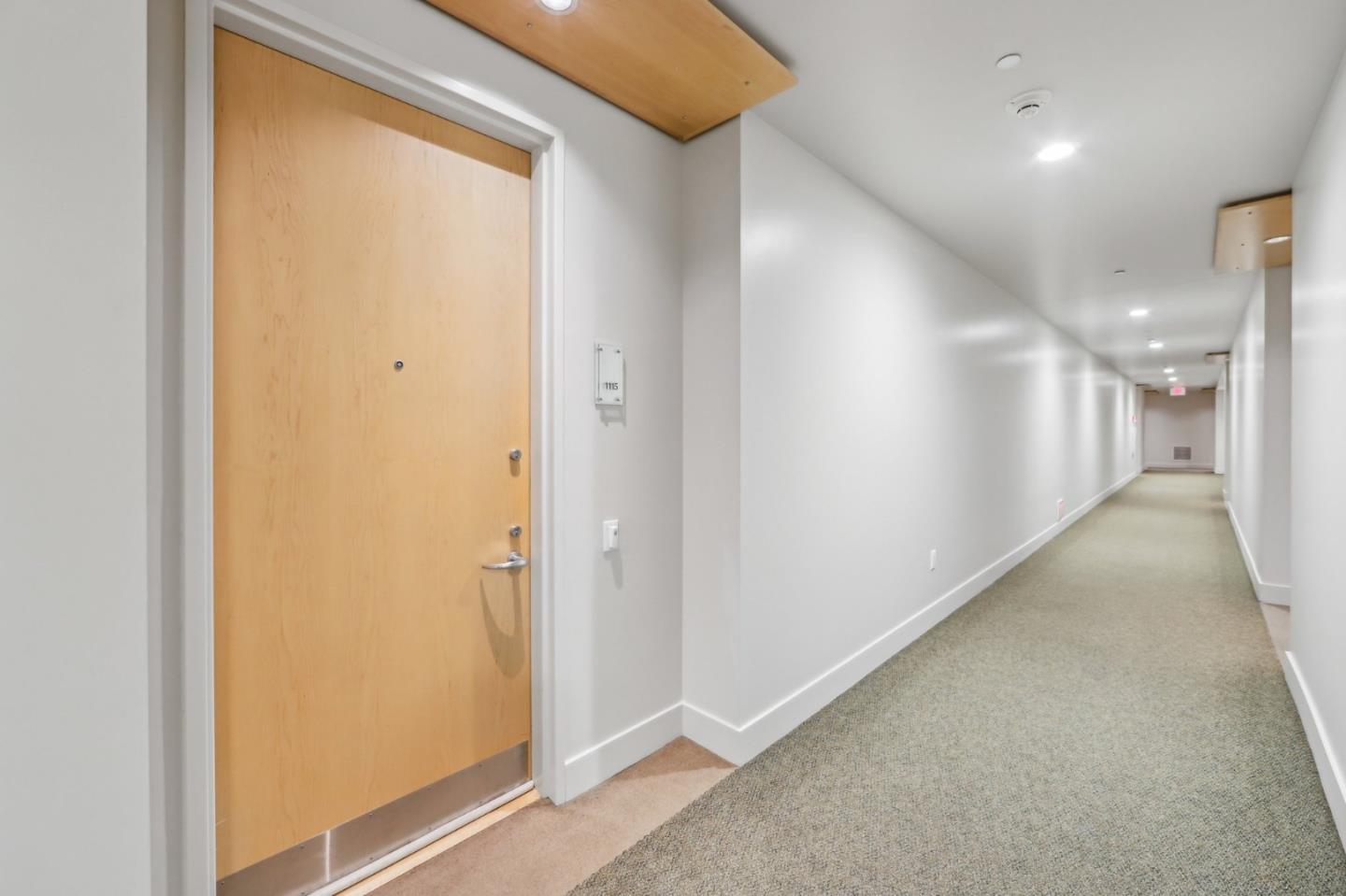 Detail Gallery Image 3 of 22 For 38 N Almaden Blvd #1115,  San Jose,  CA 95110 - 2 Beds | 2 Baths