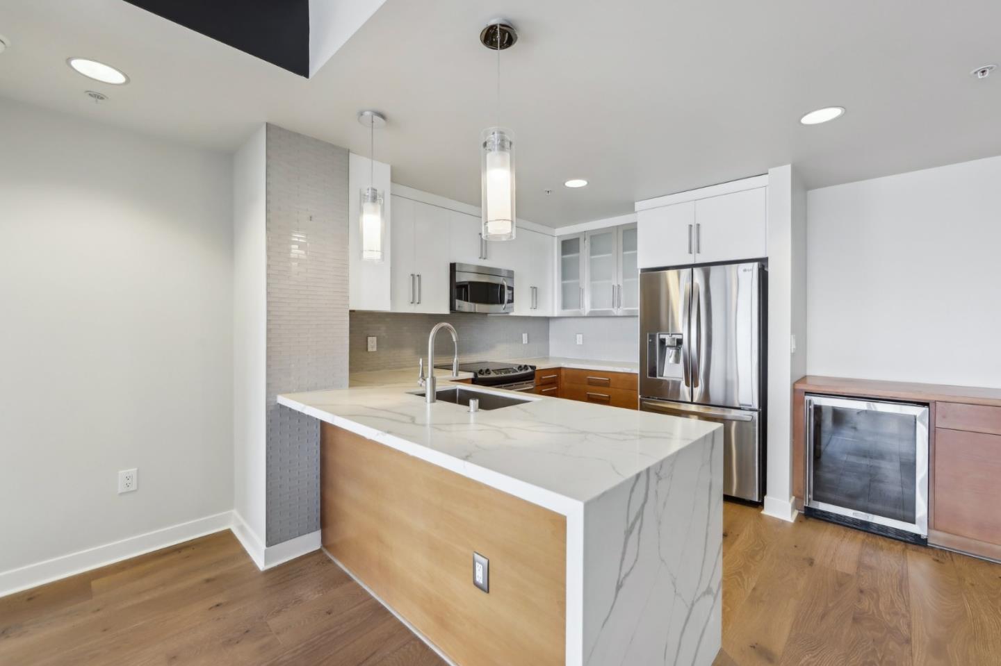 Detail Gallery Image 7 of 22 For 38 N Almaden Blvd #1115,  San Jose,  CA 95110 - 2 Beds | 2 Baths