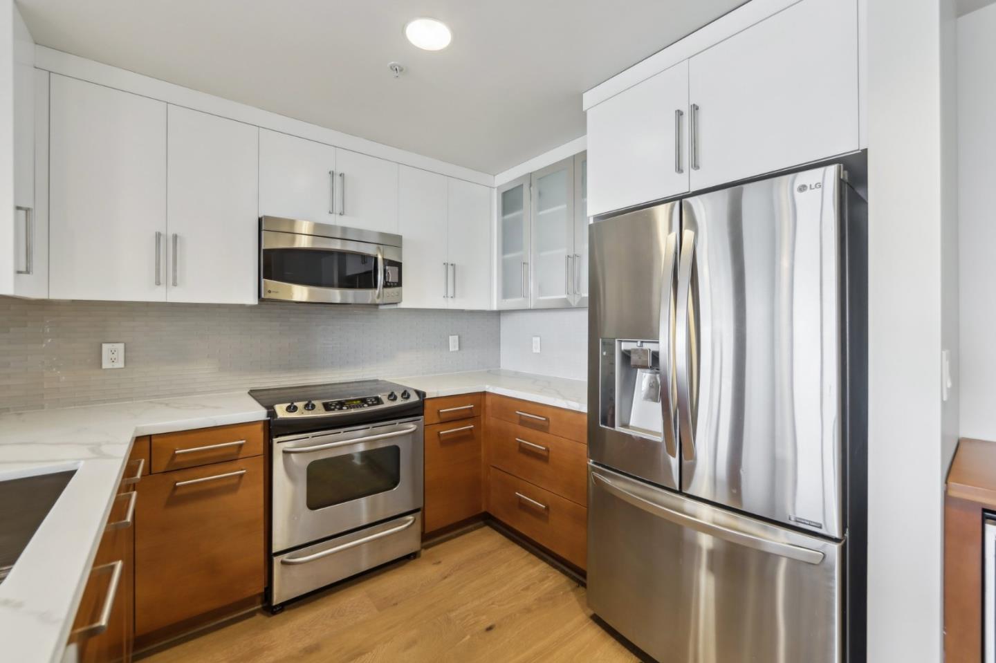 Detail Gallery Image 9 of 22 For 38 N Almaden Blvd #1115,  San Jose,  CA 95110 - 2 Beds | 2 Baths