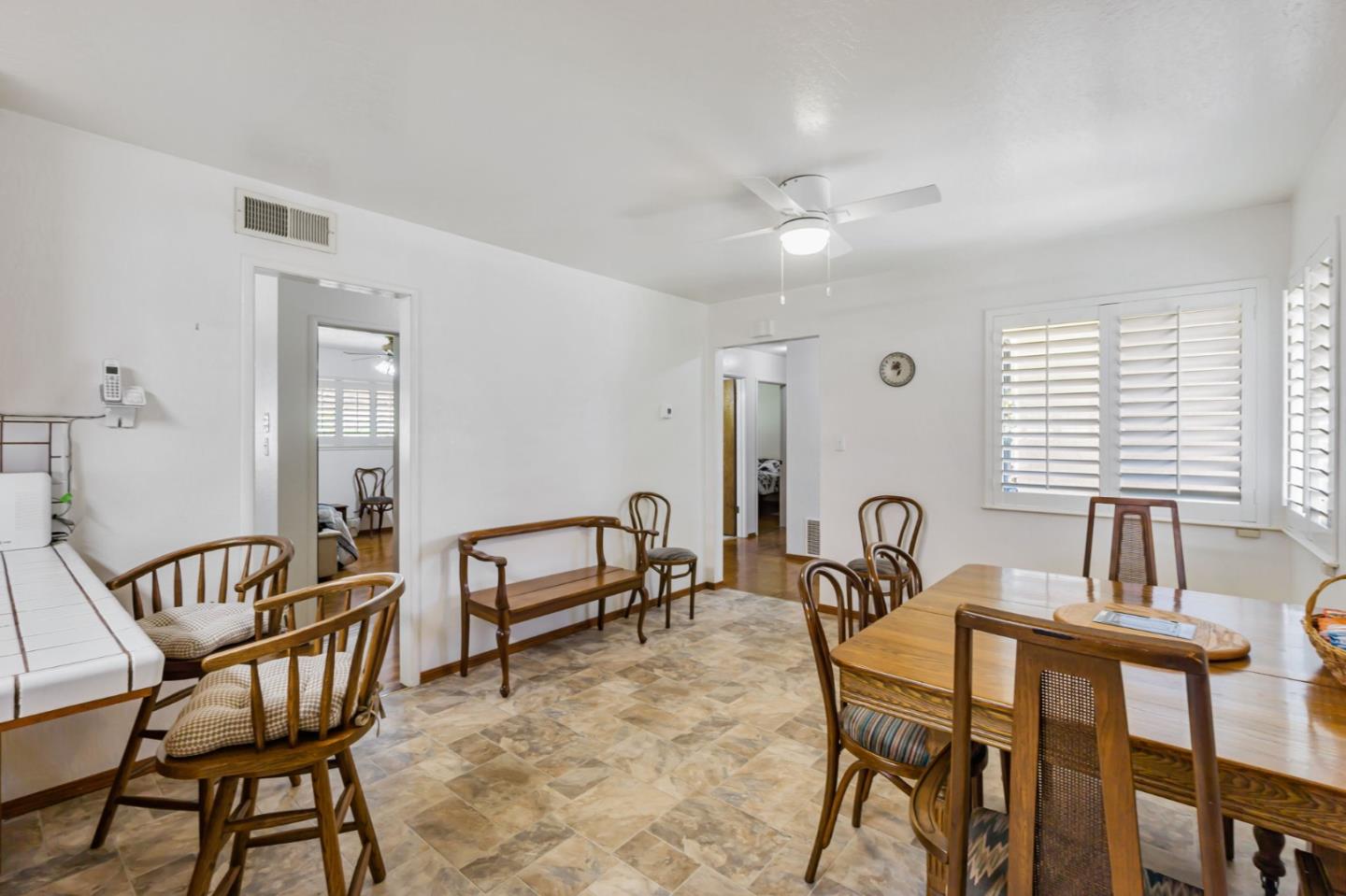 Detail Gallery Image 13 of 44 For 501 Lindley Dr, Antioch,  CA 94509 - 3 Beds | 2 Baths