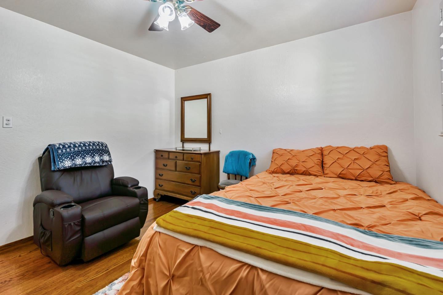 Detail Gallery Image 16 of 44 For 501 Lindley Dr, Antioch,  CA 94509 - 3 Beds | 2 Baths