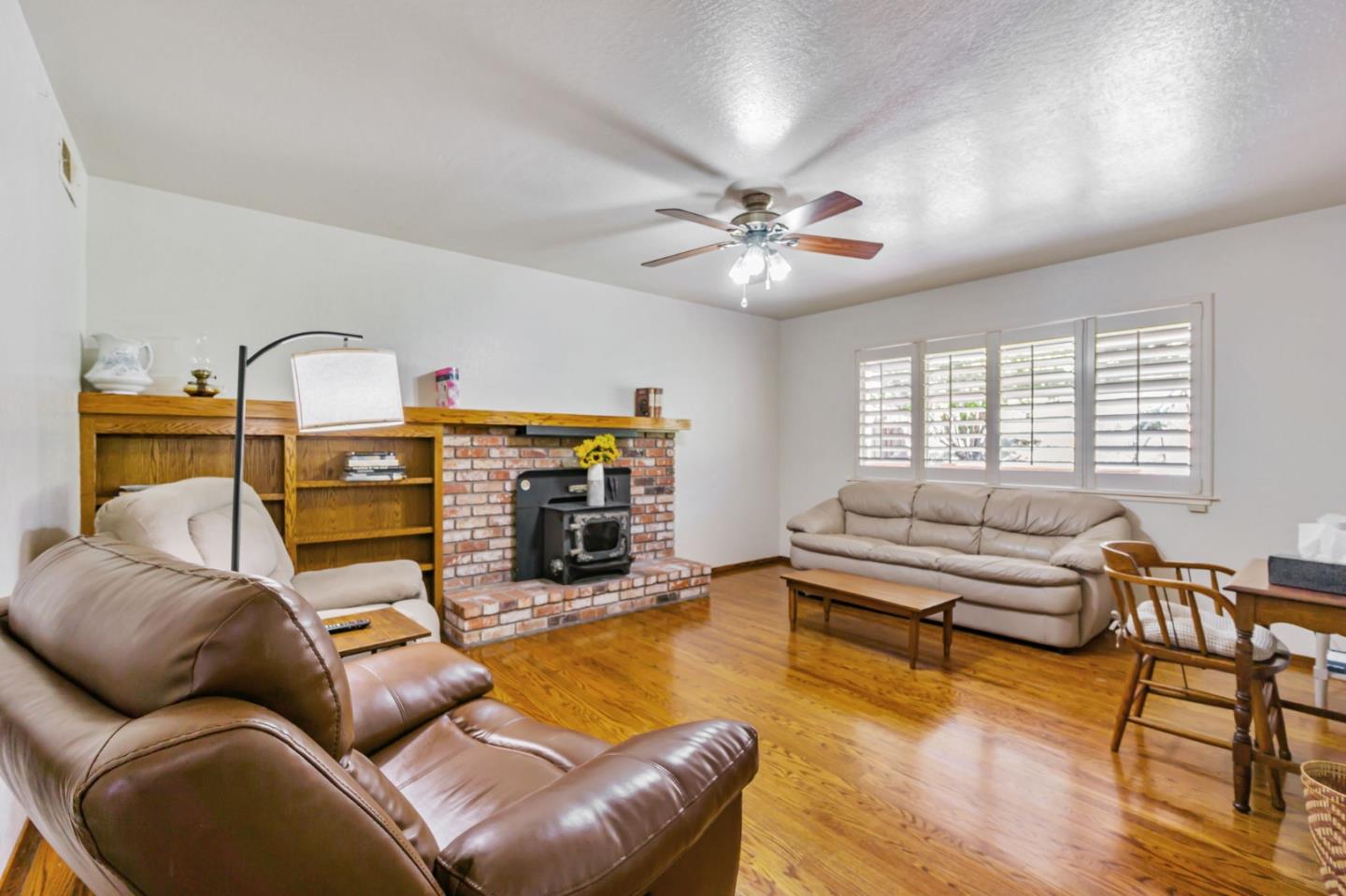 Detail Gallery Image 2 of 44 For 501 Lindley Dr, Antioch,  CA 94509 - 3 Beds | 2 Baths