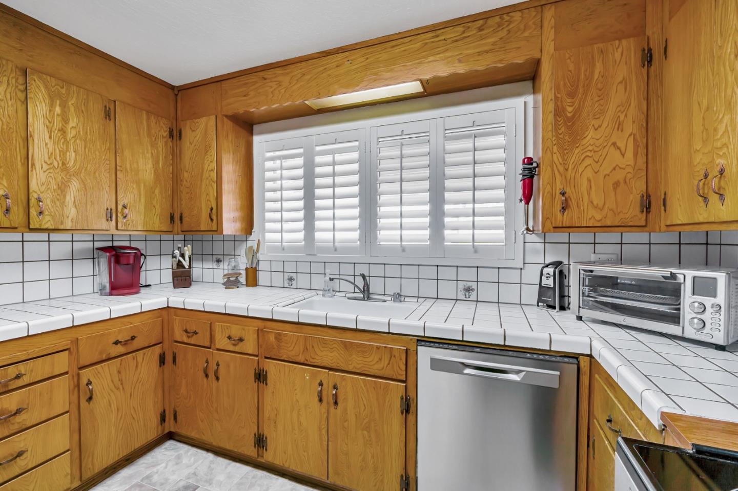 Detail Gallery Image 9 of 44 For 501 Lindley Dr, Antioch,  CA 94509 - 3 Beds | 2 Baths