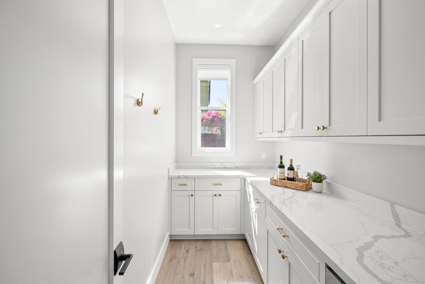 Detail Gallery Image 24 of 70 For 709 Valonia Oak Ter, Sunnyvale,  CA 94086 - 4 Beds | 4/1 Baths
