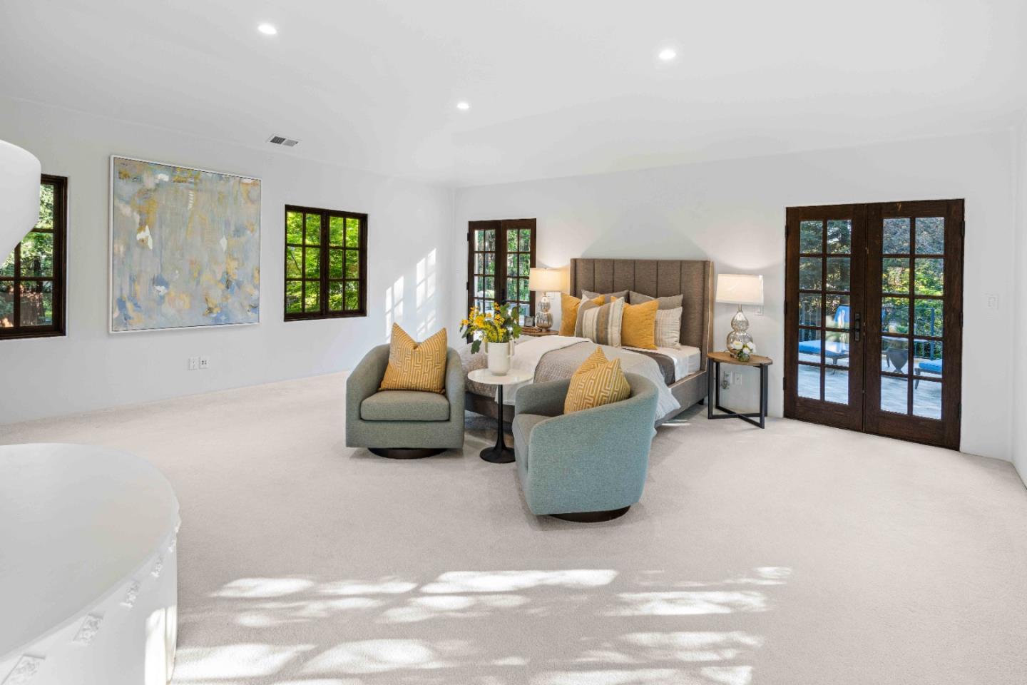 Detail Gallery Image 17 of 35 For 1932 Emerson St, Palo Alto,  CA 94301 - 6 Beds | 6 Baths