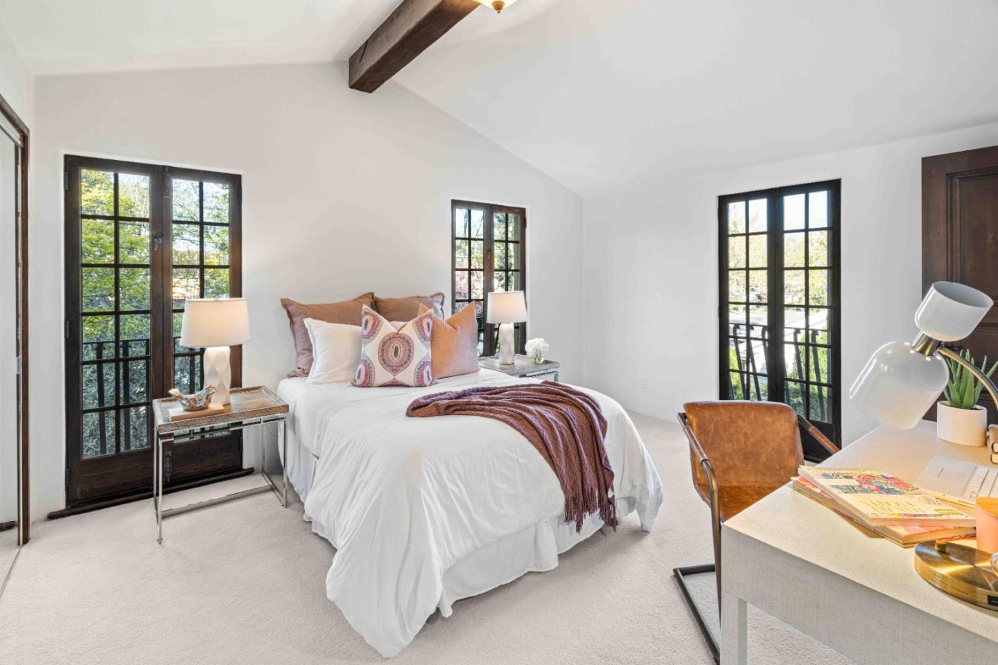 Detail Gallery Image 23 of 35 For 1932 Emerson St, Palo Alto,  CA 94301 - 6 Beds | 6 Baths