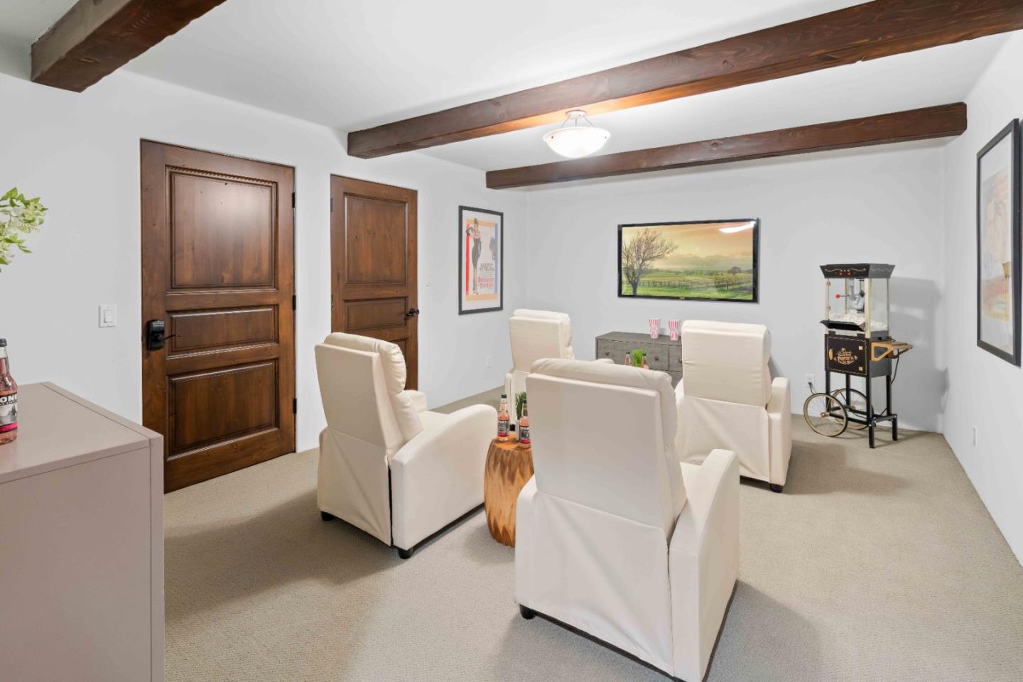 Detail Gallery Image 31 of 35 For 1932 Emerson St, Palo Alto,  CA 94301 - 6 Beds | 6 Baths