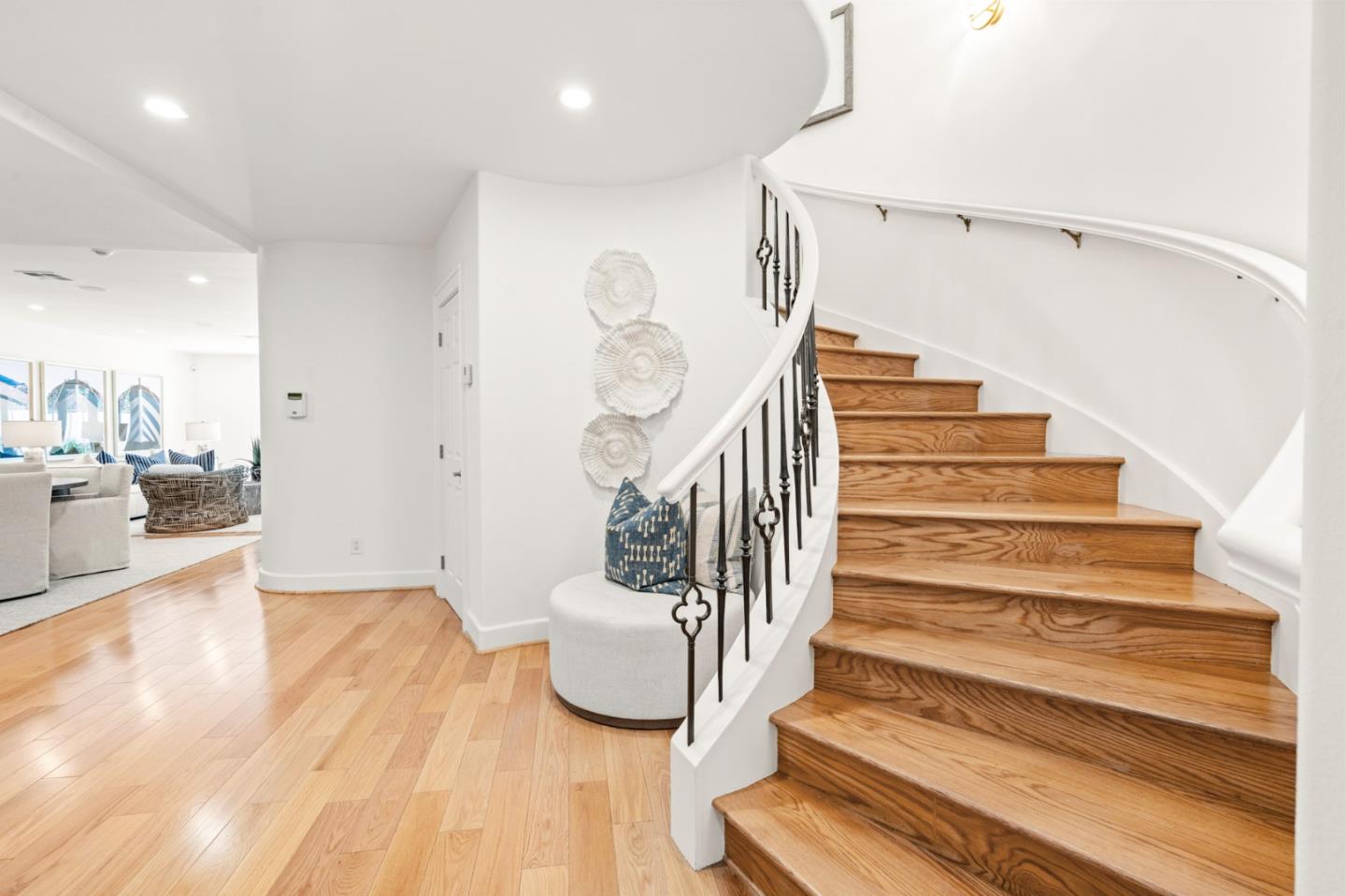 Detail Gallery Image 64 of 109 For 6 Zachary Ct, Menlo Park,  CA 94025 - 4 Beds | 4 Baths