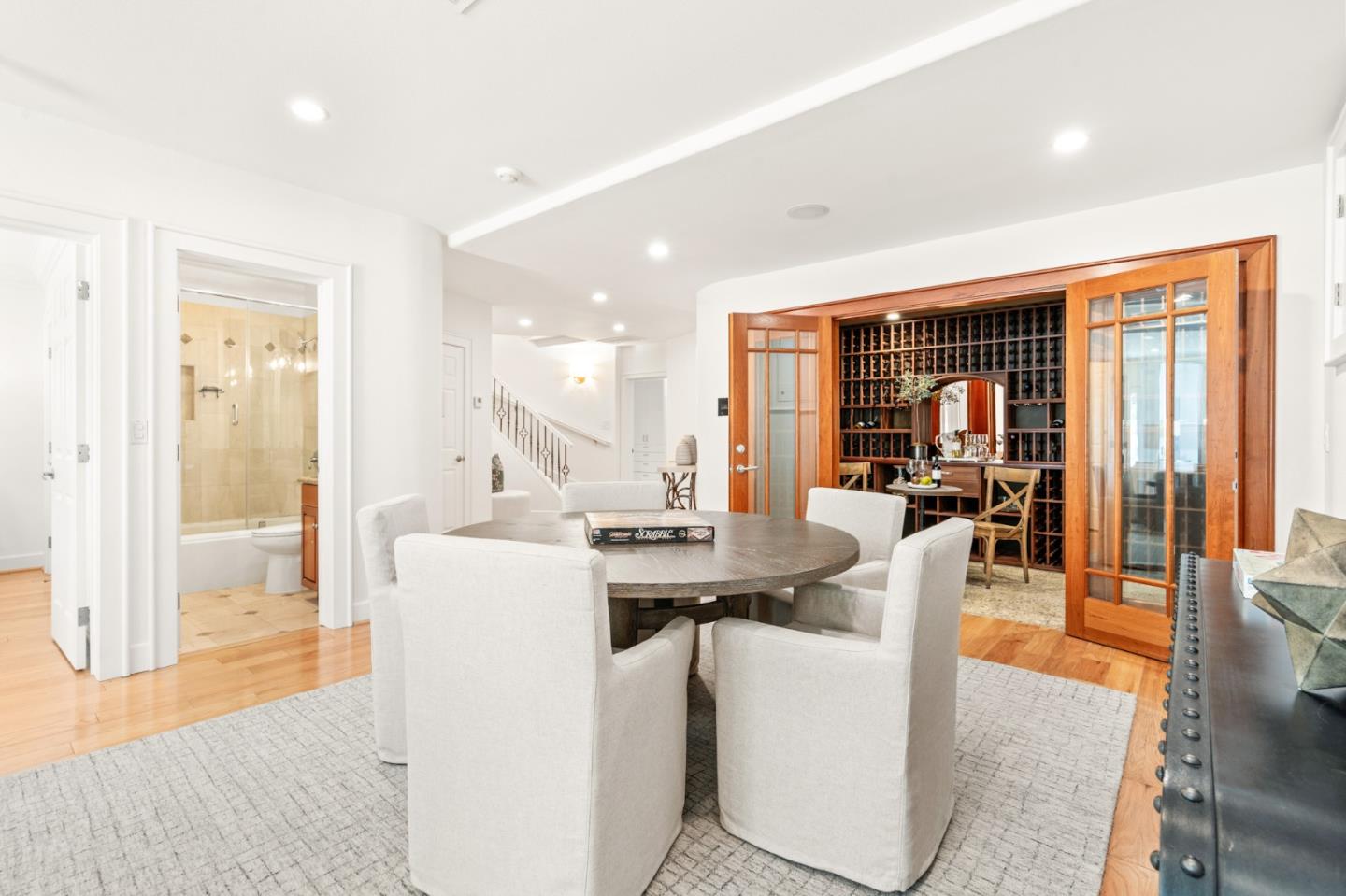 Detail Gallery Image 67 of 109 For 6 Zachary Ct, Menlo Park,  CA 94025 - 4 Beds | 4 Baths