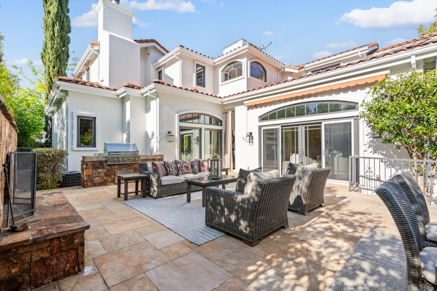 Detail Gallery Image 89 of 109 For 6 Zachary Ct, Menlo Park,  CA 94025 - 4 Beds | 4 Baths