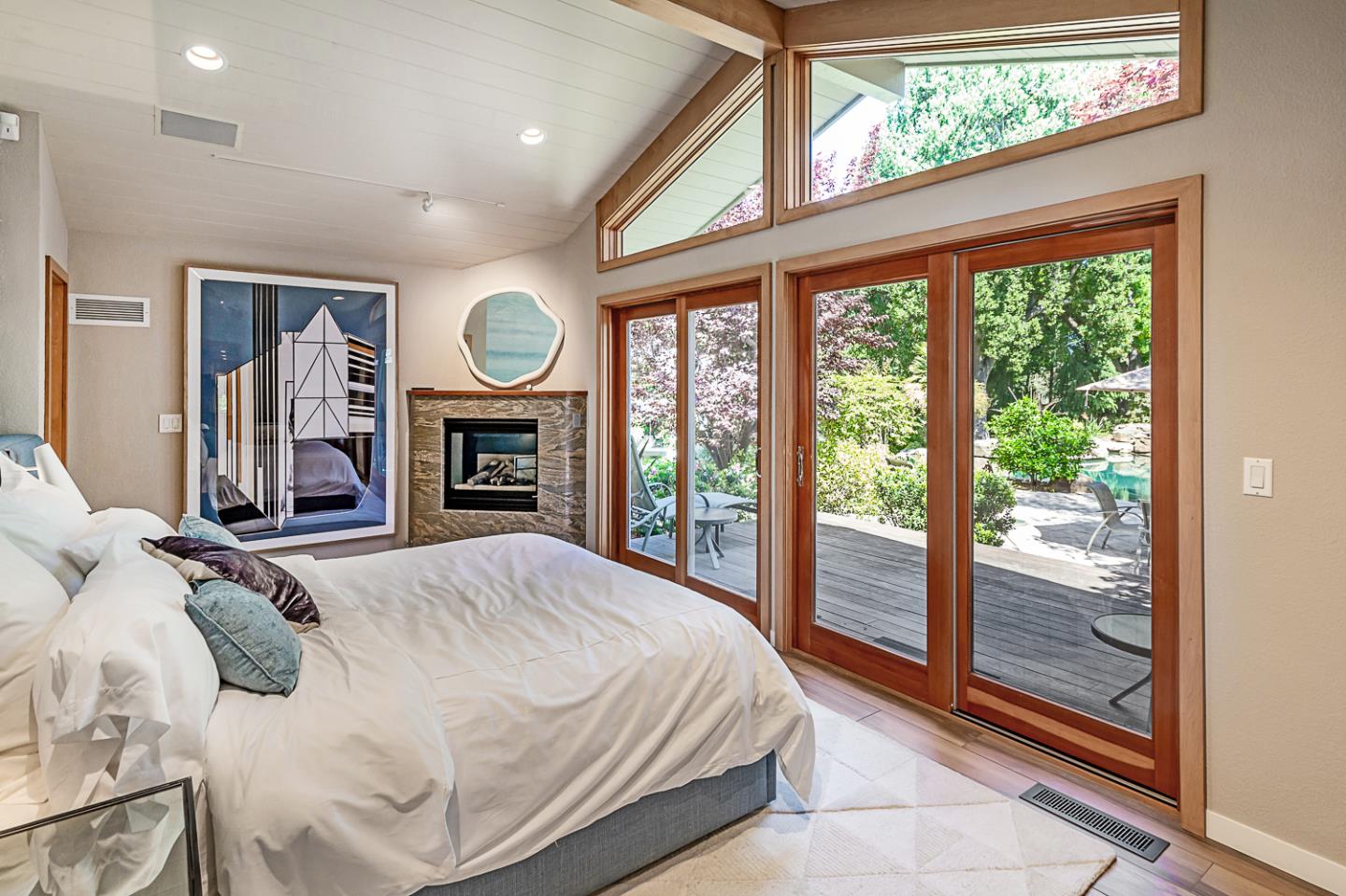 Detail Gallery Image 20 of 64 For 11525 Old Ranch Ln, Los Altos,  CA 94024 - 4 Beds | 3/1 Baths