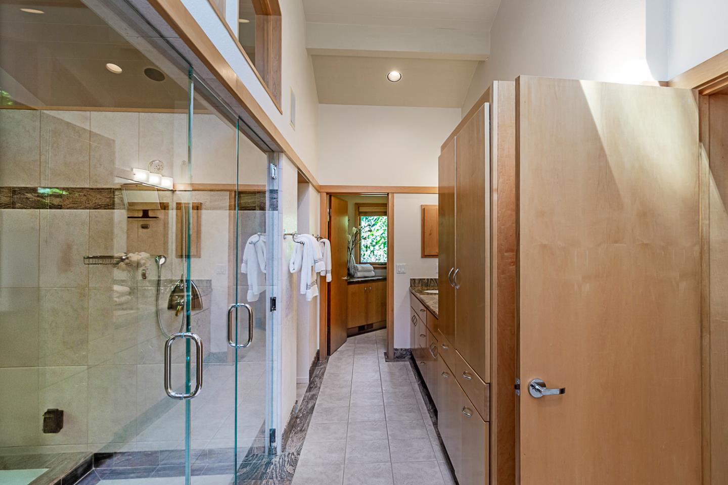 Detail Gallery Image 27 of 64 For 11525 Old Ranch Ln, Los Altos,  CA 94024 - 4 Beds | 3/1 Baths