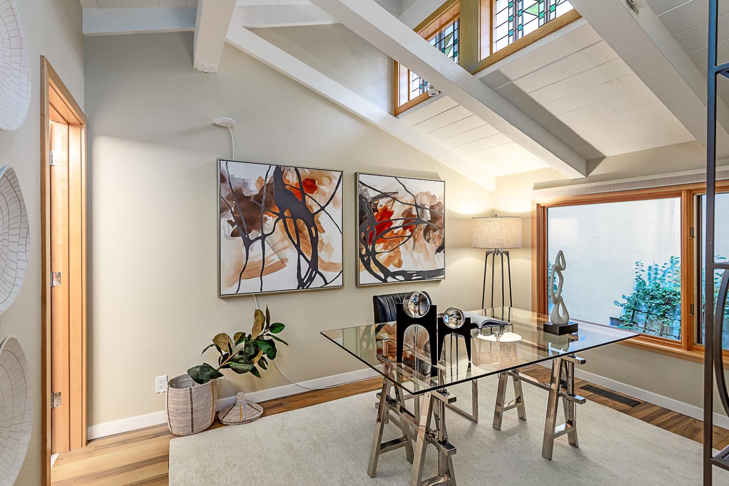 Detail Gallery Image 30 of 64 For 11525 Old Ranch Ln, Los Altos,  CA 94024 - 4 Beds | 3/1 Baths