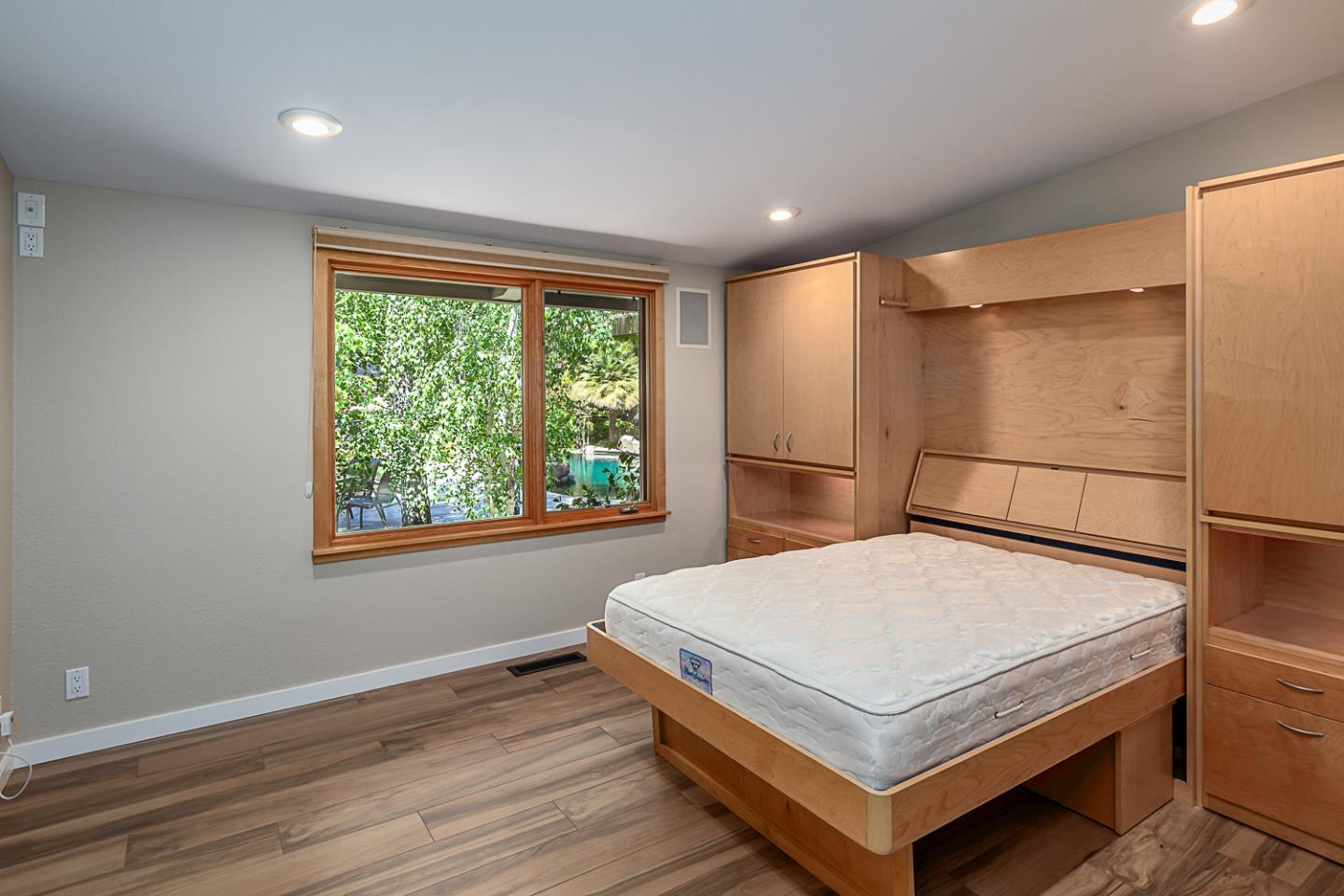 Detail Gallery Image 34 of 64 For 11525 Old Ranch Ln, Los Altos,  CA 94024 - 4 Beds | 3/1 Baths
