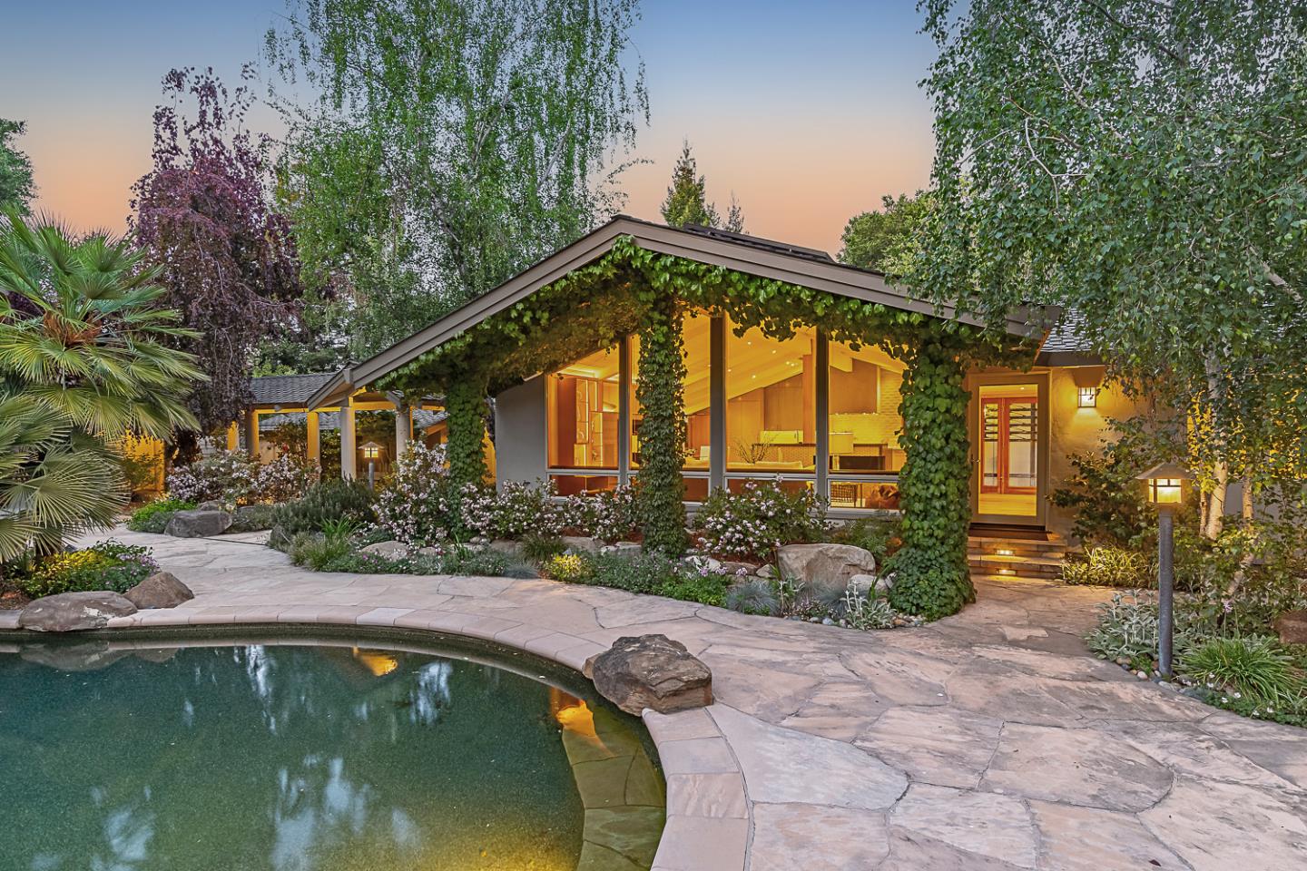 Detail Gallery Image 47 of 64 For 11525 Old Ranch Ln, Los Altos,  CA 94024 - 4 Beds | 3/1 Baths