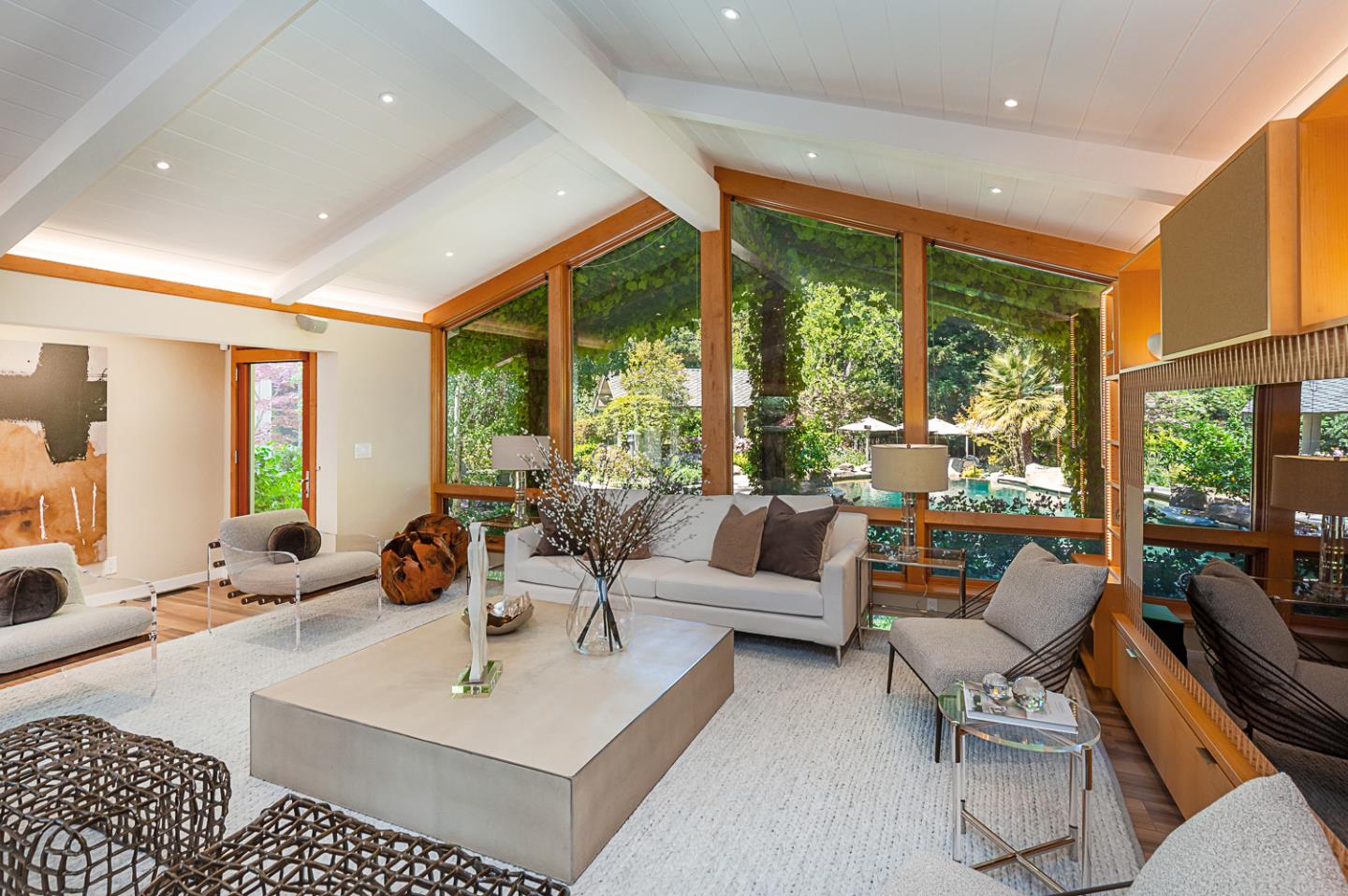 Detail Gallery Image 9 of 64 For 11525 Old Ranch Ln, Los Altos,  CA 94024 - 4 Beds | 3/1 Baths