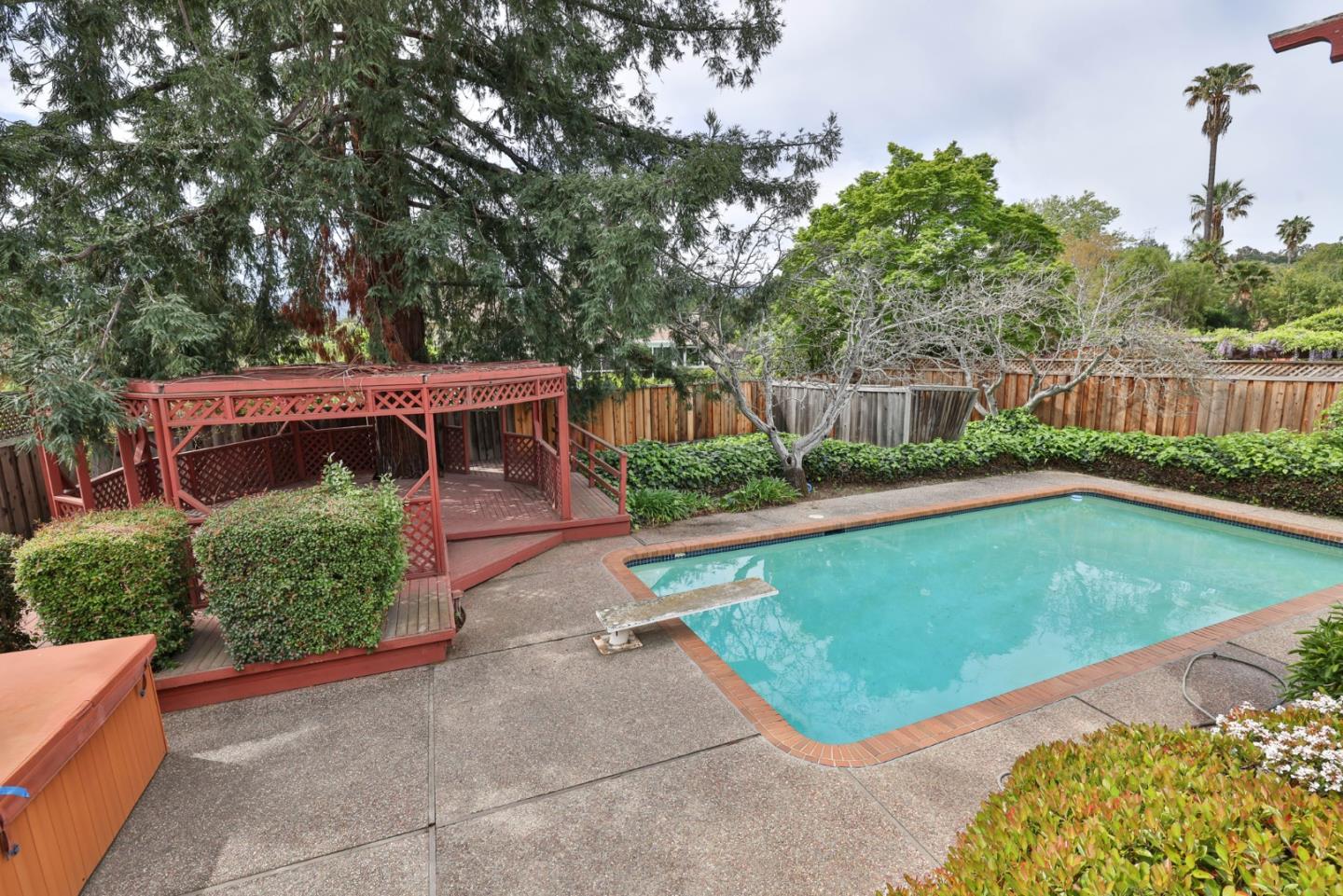 Detail Gallery Image 20 of 21 For 20774 Meadow Oak Rd, Saratoga,  CA 95070 - 4 Beds | 3 Baths