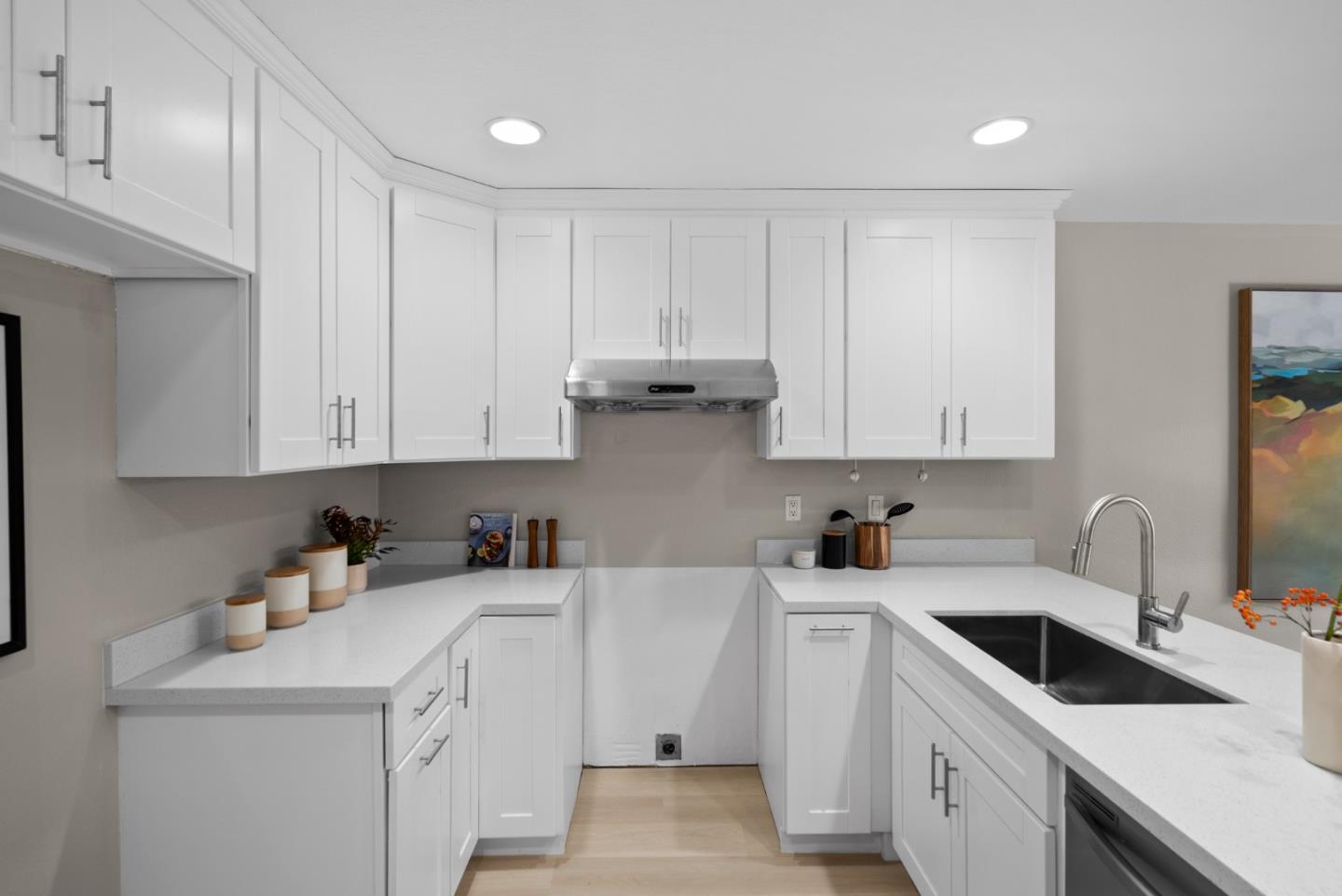 Detail Gallery Image 13 of 44 For 405 Colony Knoll Dr, San Jose,  CA 95123 - 3 Beds | 1/1 Baths