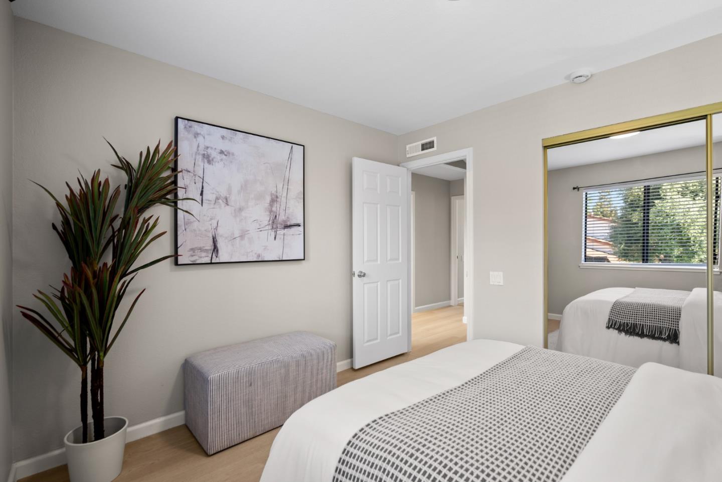 Detail Gallery Image 20 of 44 For 405 Colony Knoll Dr, San Jose,  CA 95123 - 3 Beds | 1/1 Baths