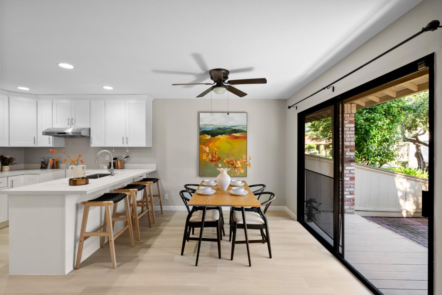 Detail Gallery Image 9 of 44 For 405 Colony Knoll Dr, San Jose,  CA 95123 - 3 Beds | 1/1 Baths