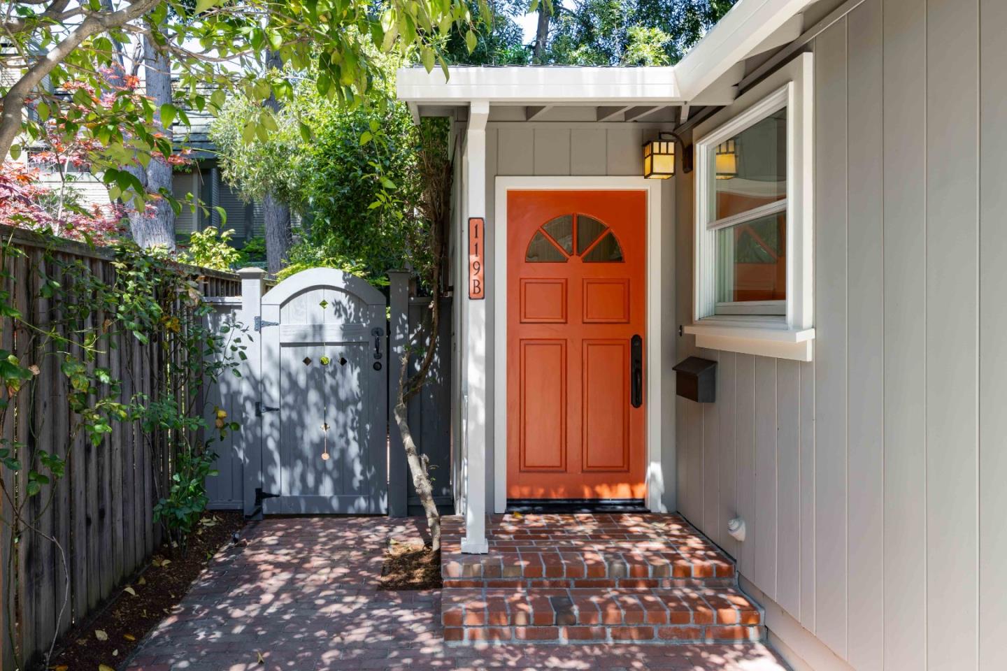 Detail Gallery Image 17 of 28 For 119 Kellogg Ave, Palo Alto,  CA 94301 - 5 Beds | 3 Baths