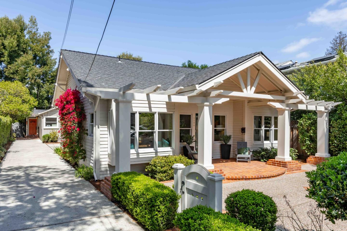 Detail Gallery Image 2 of 28 For 119 Kellogg Ave, Palo Alto,  CA 94301 - 5 Beds | 3 Baths