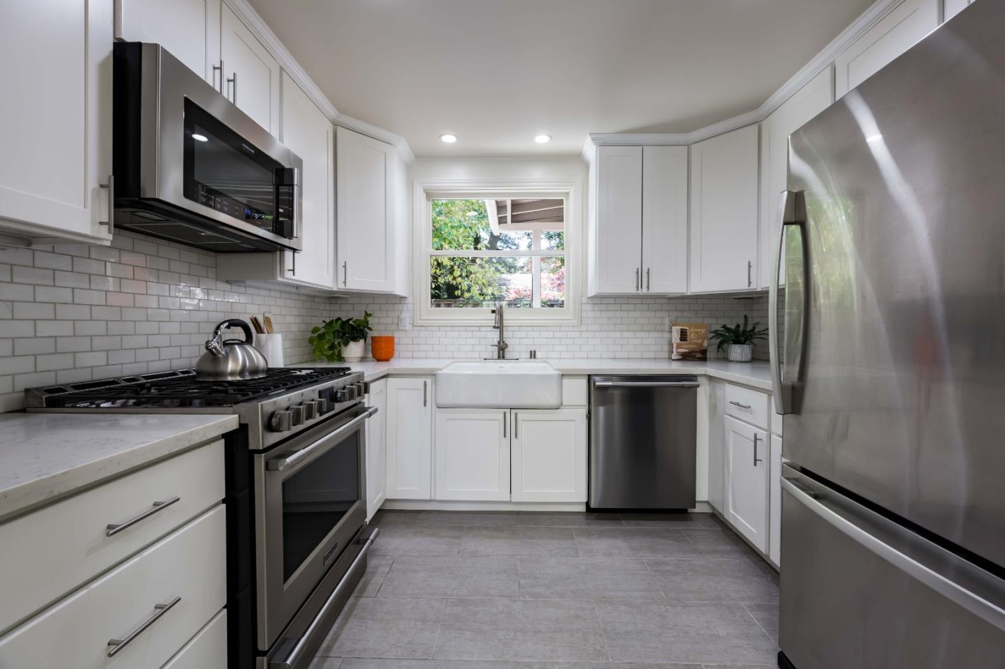 Detail Gallery Image 22 of 28 For 119 Kellogg Ave, Palo Alto,  CA 94301 - 5 Beds | 3 Baths
