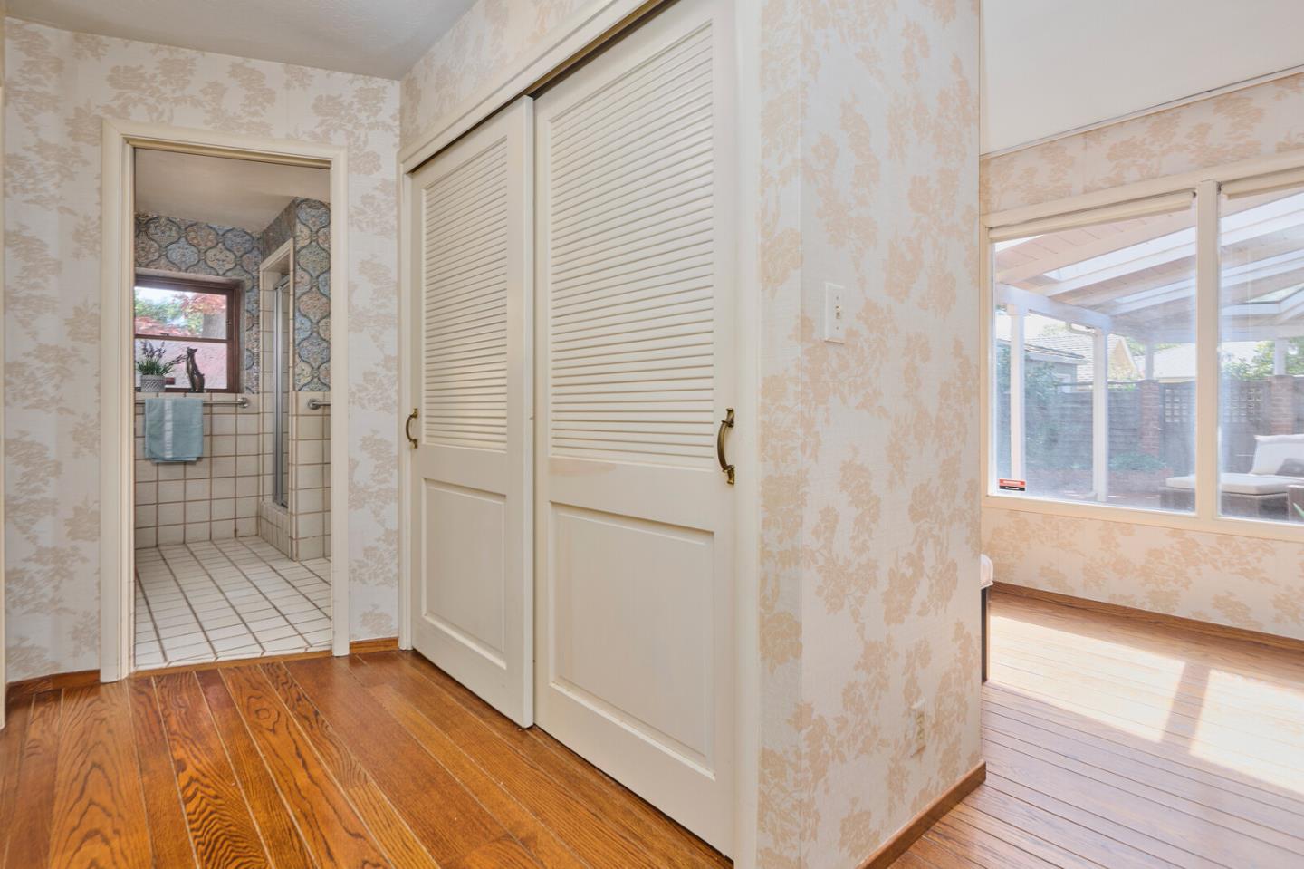 Detail Gallery Image 16 of 49 For 83 Nevada St, Redwood City,  CA 94062 - 3 Beds | 2/1 Baths